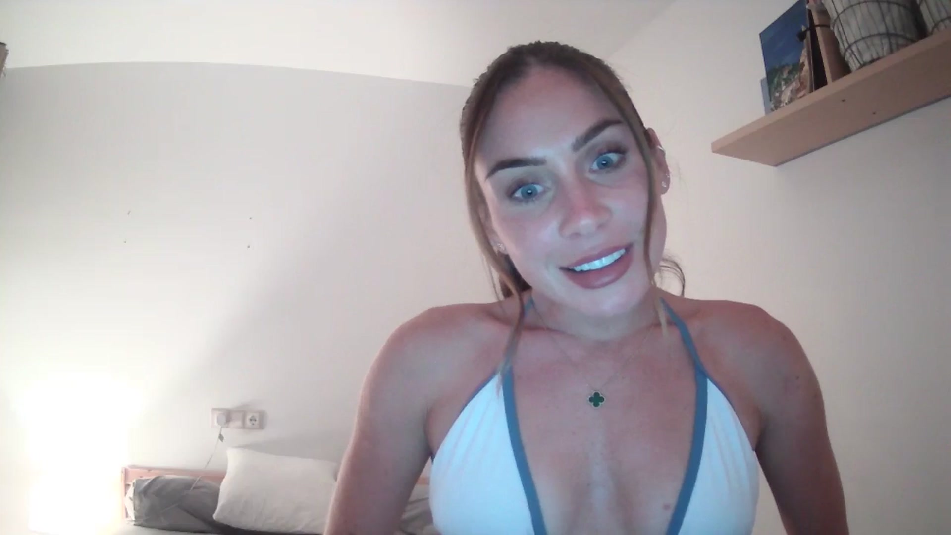 Gallery image thumbnail from English_Lola's myfreecams stream on, 08/11/2025, 18:54 image 13 of 20