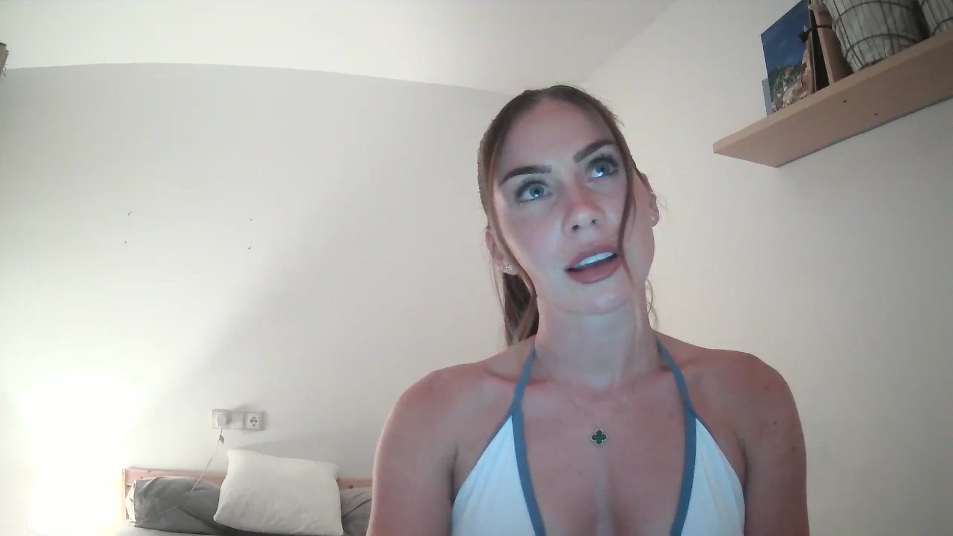 Gallery image thumbnail from English_Lola's myfreecams stream on, 08/11/2025, 18:54 image 14 of 20