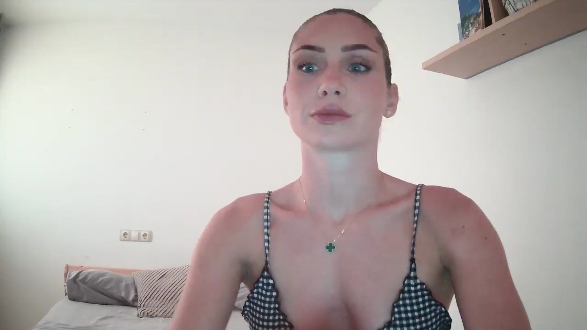 Gallery image thumbnail from English_Lola's myfreecams stream on, 08/12/2025, 11:31 image 4 of 20