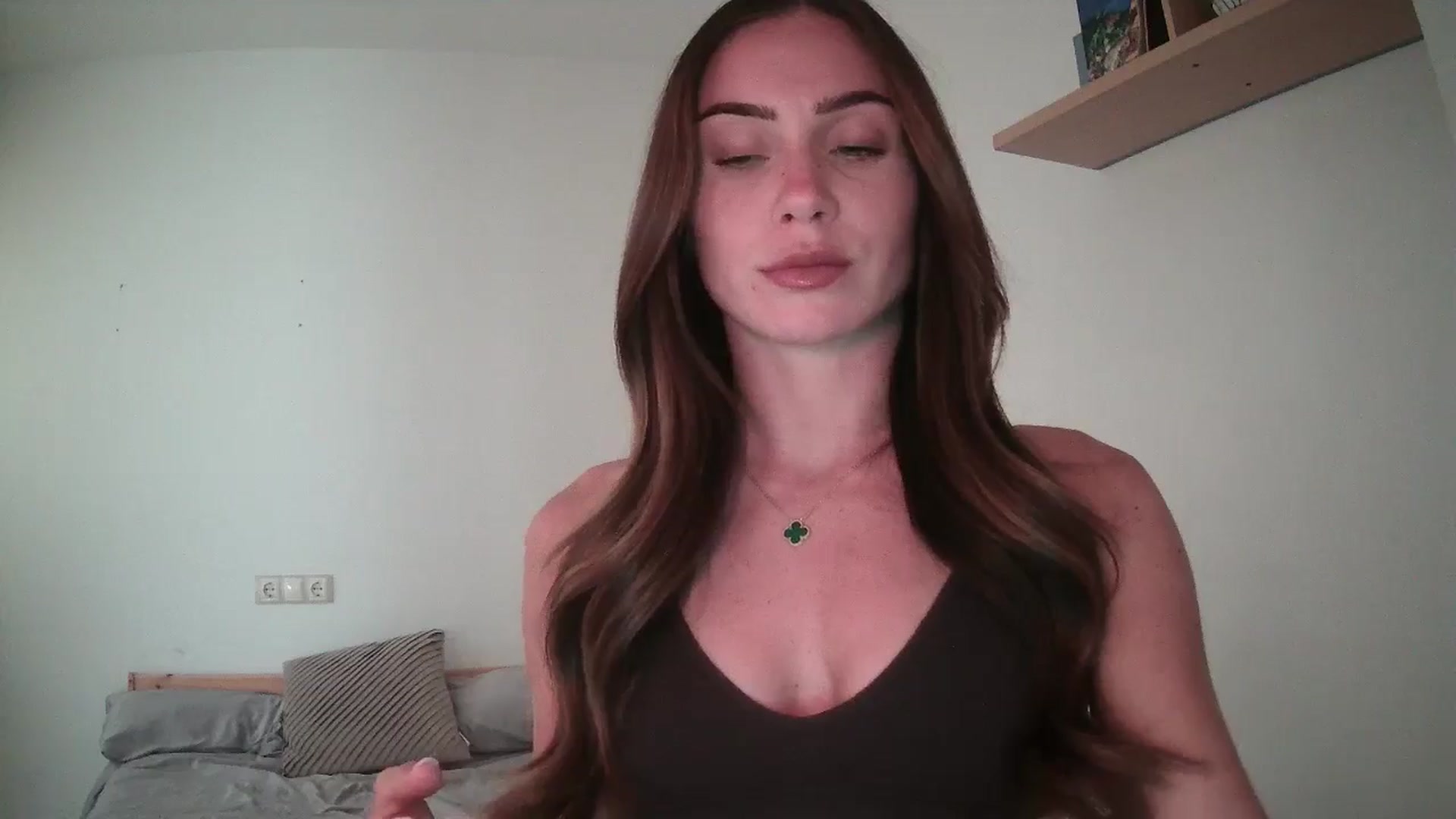 Gallery image thumbnail from English_Lola's myfreecams stream on, 08/19/2025, 17:47 image 6 of 20