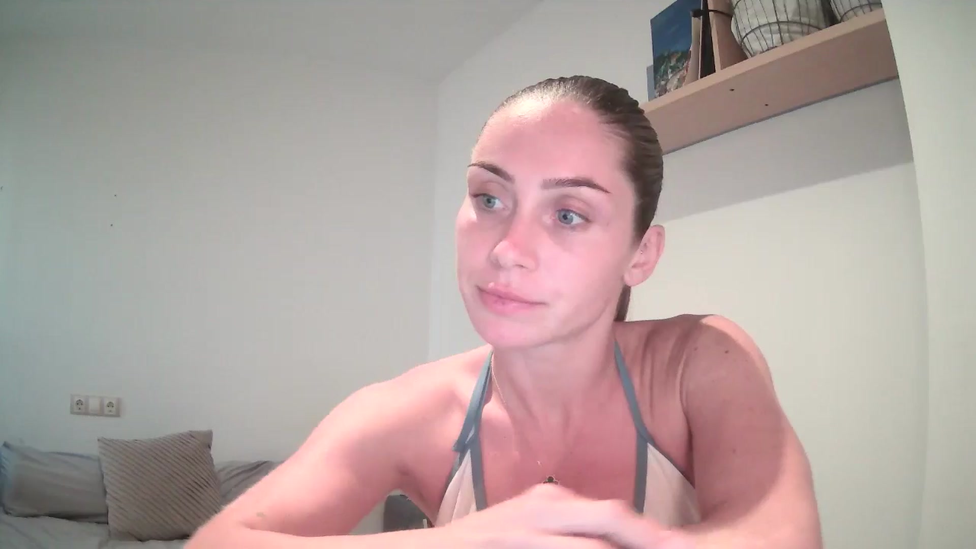 Gallery image thumbnail from English_Lola's myfreecams stream on, 08/25/2025, 17:14 image 13 of 20
