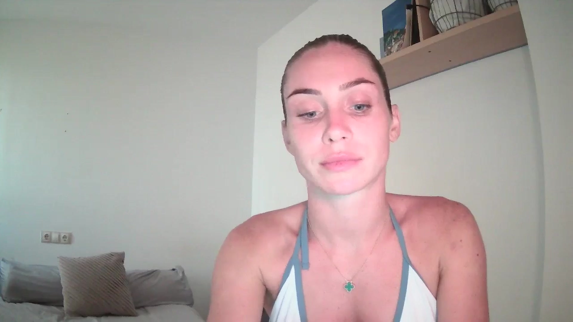 Gallery image thumbnail from English_Lola's myfreecams stream on, 08/25/2025, 17:14 image 3 of 20