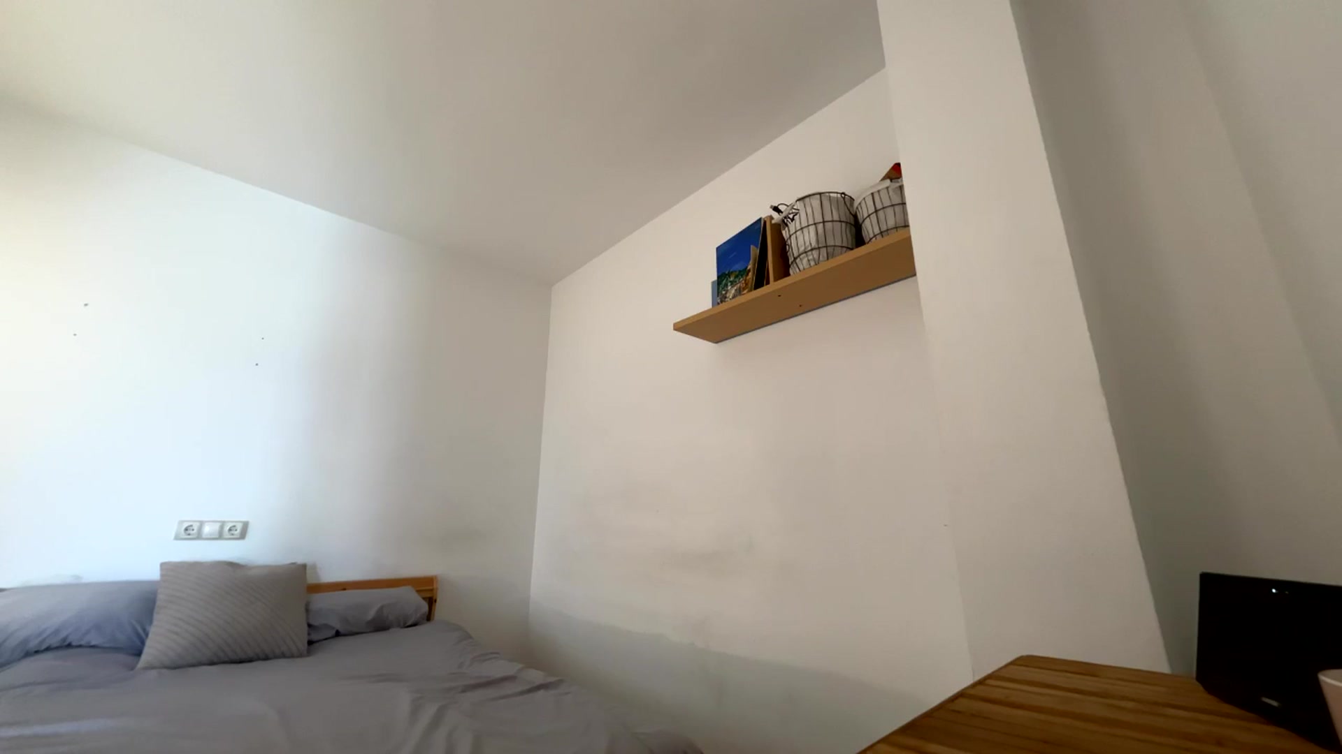Gallery image thumbnail from English_Lola's myfreecams stream on, 10/05/2025, 11:40 image 7 of 20