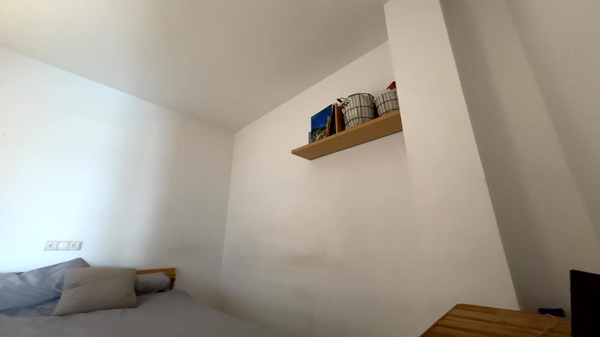 Gallery image thumbnail from English_Lola's myfreecams stream on, 10/06/2025, 15:55 image 12 of 20