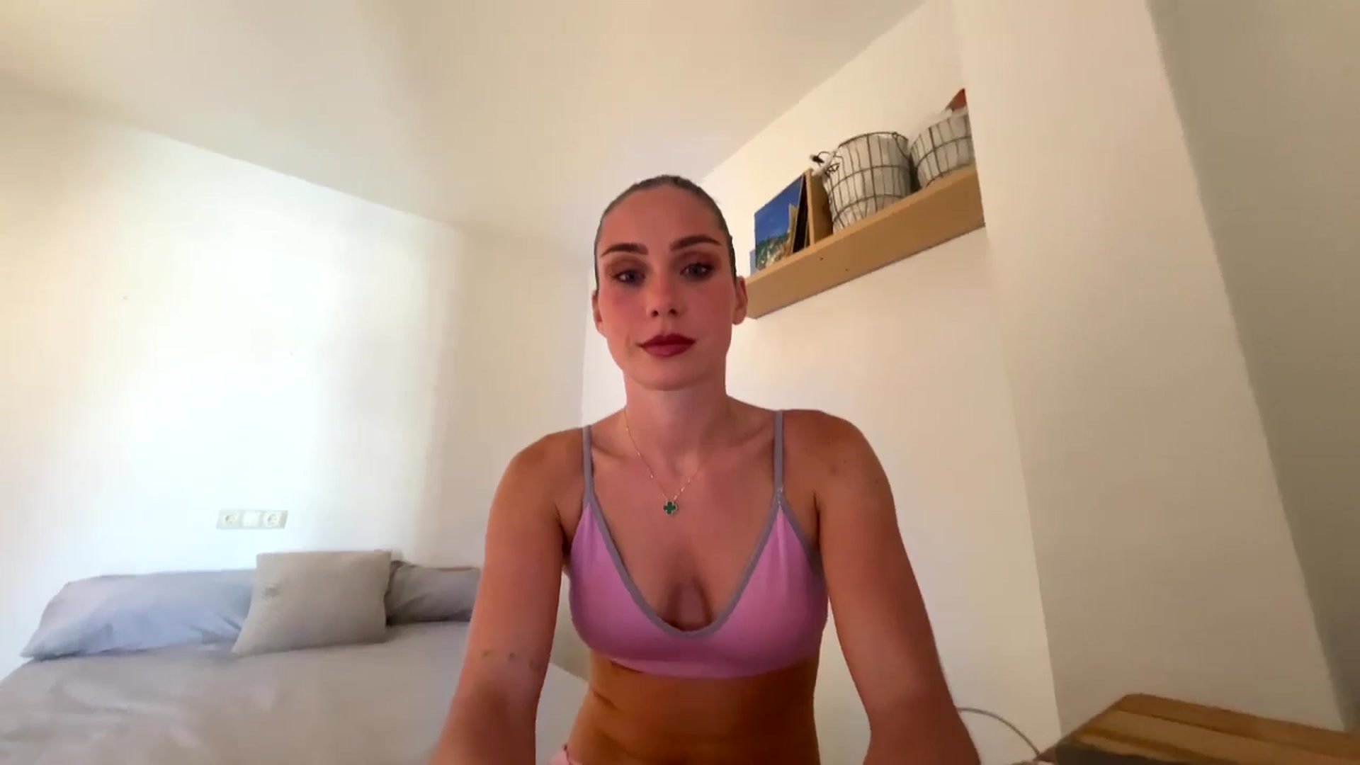 Gallery image thumbnail from English_Lola's myfreecams stream on, 10/07/2025, 13:25 image 12 of 20