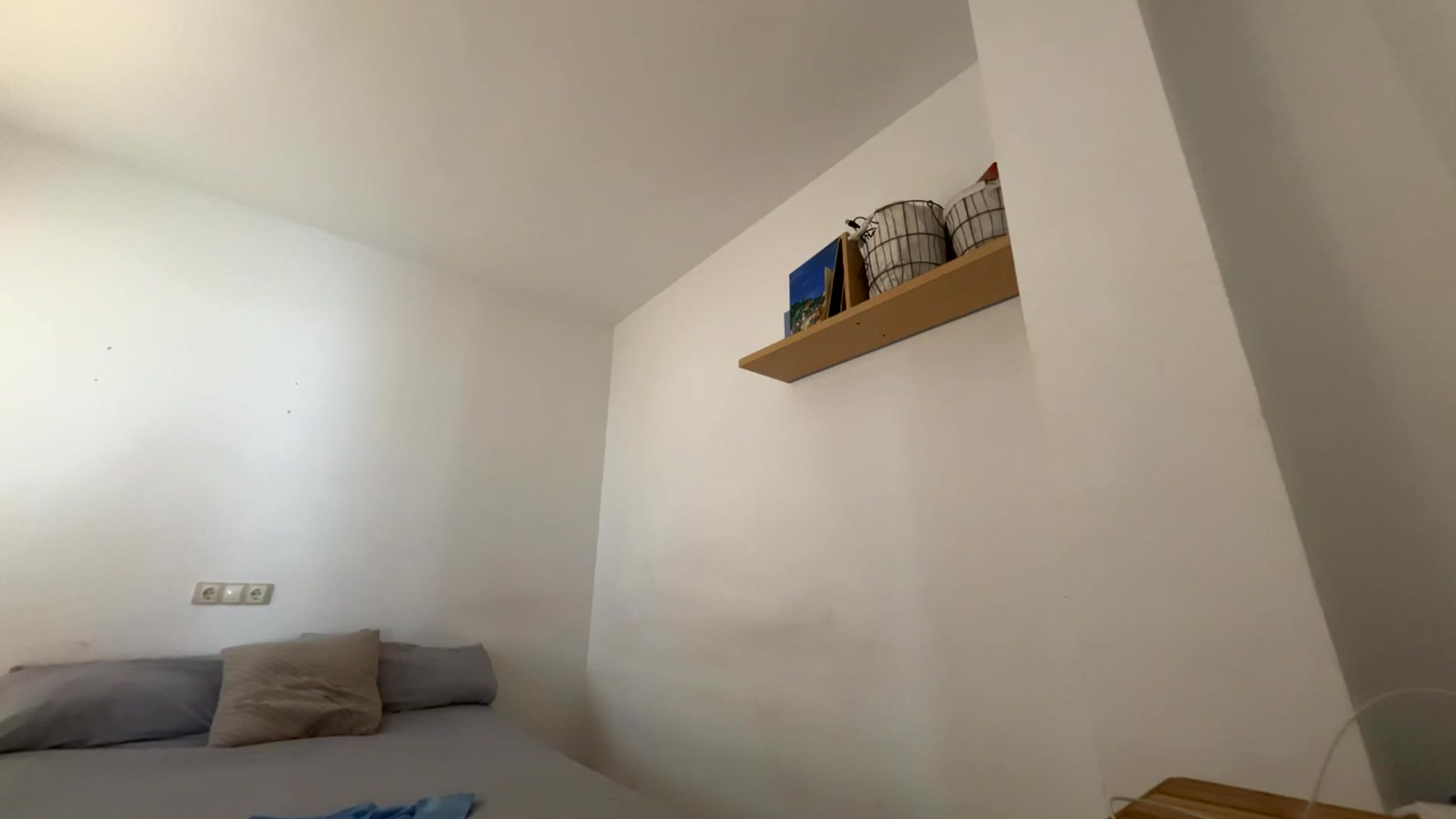 Gallery image thumbnail from English_Lola's myfreecams stream on, 10/07/2025, 15:06 image 18 of 20