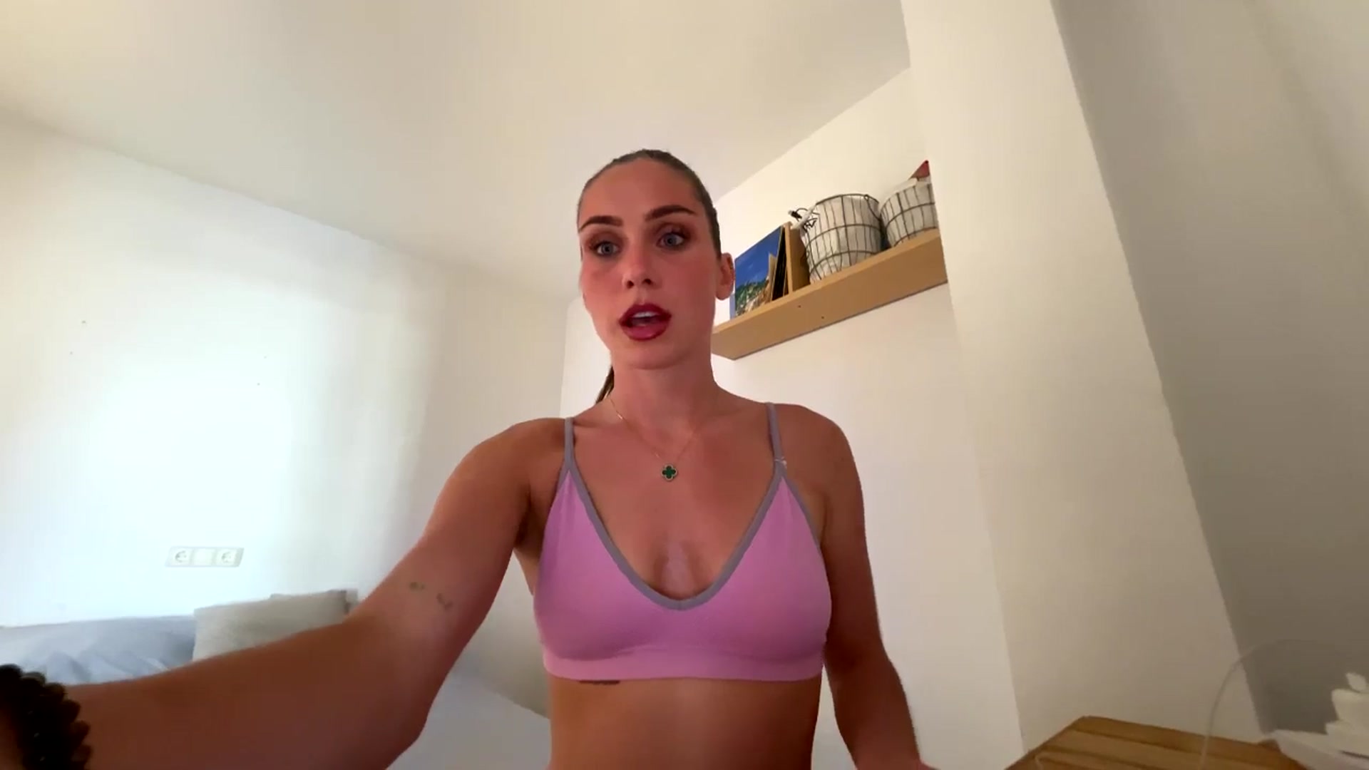 Gallery image thumbnail from English_Lola's myfreecams stream on, 10/07/2025, 15:06 image 7 of 20