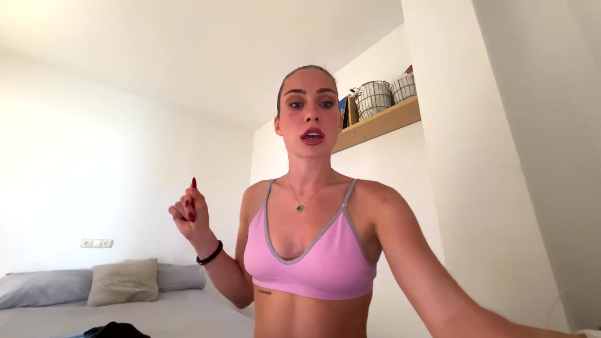 Gallery image thumbnail from English_Lola's myfreecams stream on, 10/07/2025, 15:06 image 16 of 20
