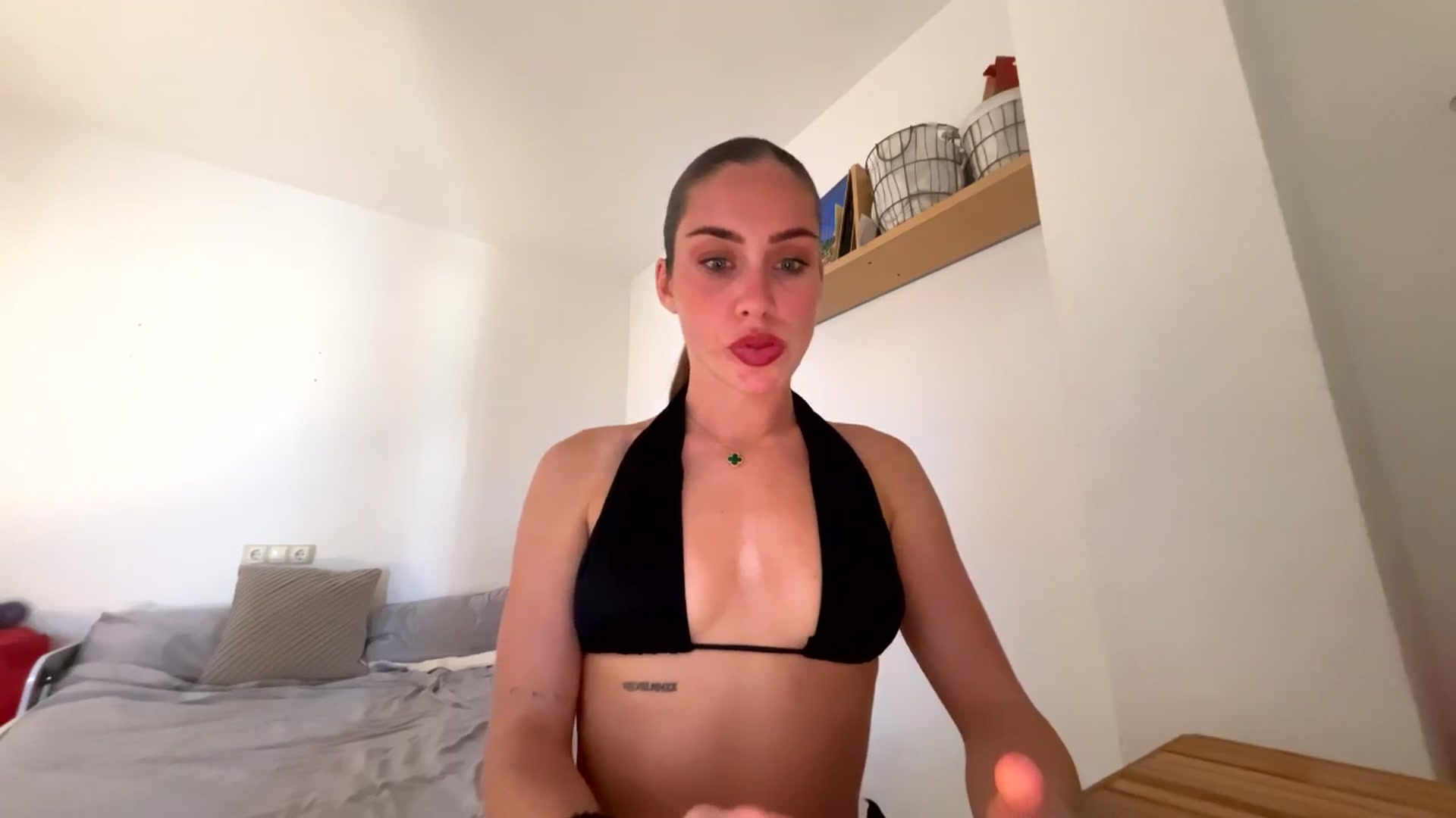 Gallery image thumbnail from English_Lola's myfreecams stream on, 10/25/2025, 12:37 image 7 of 20