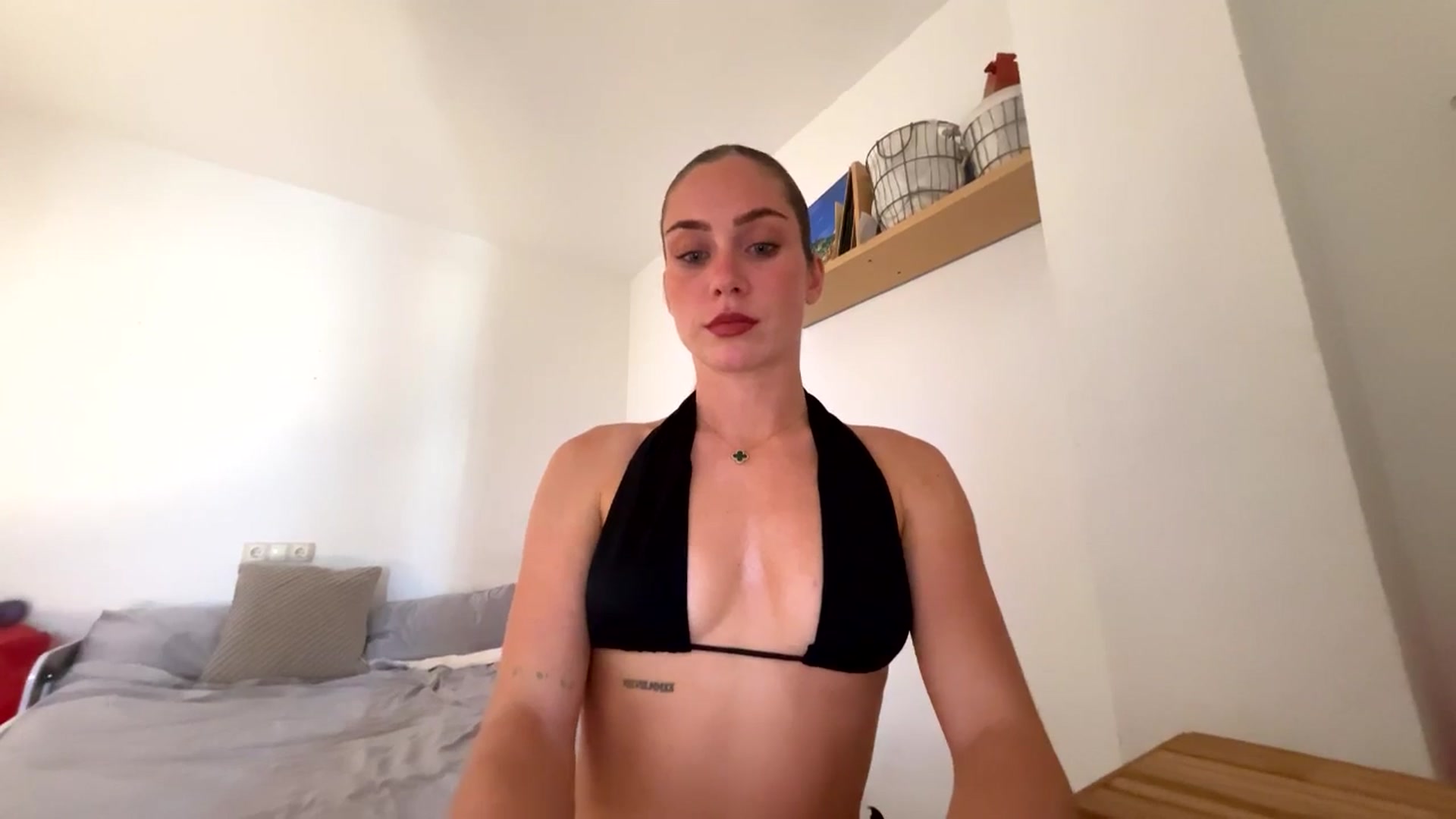 Gallery image thumbnail from English_Lola's myfreecams stream on, 10/25/2025, 12:37 image 9 of 20