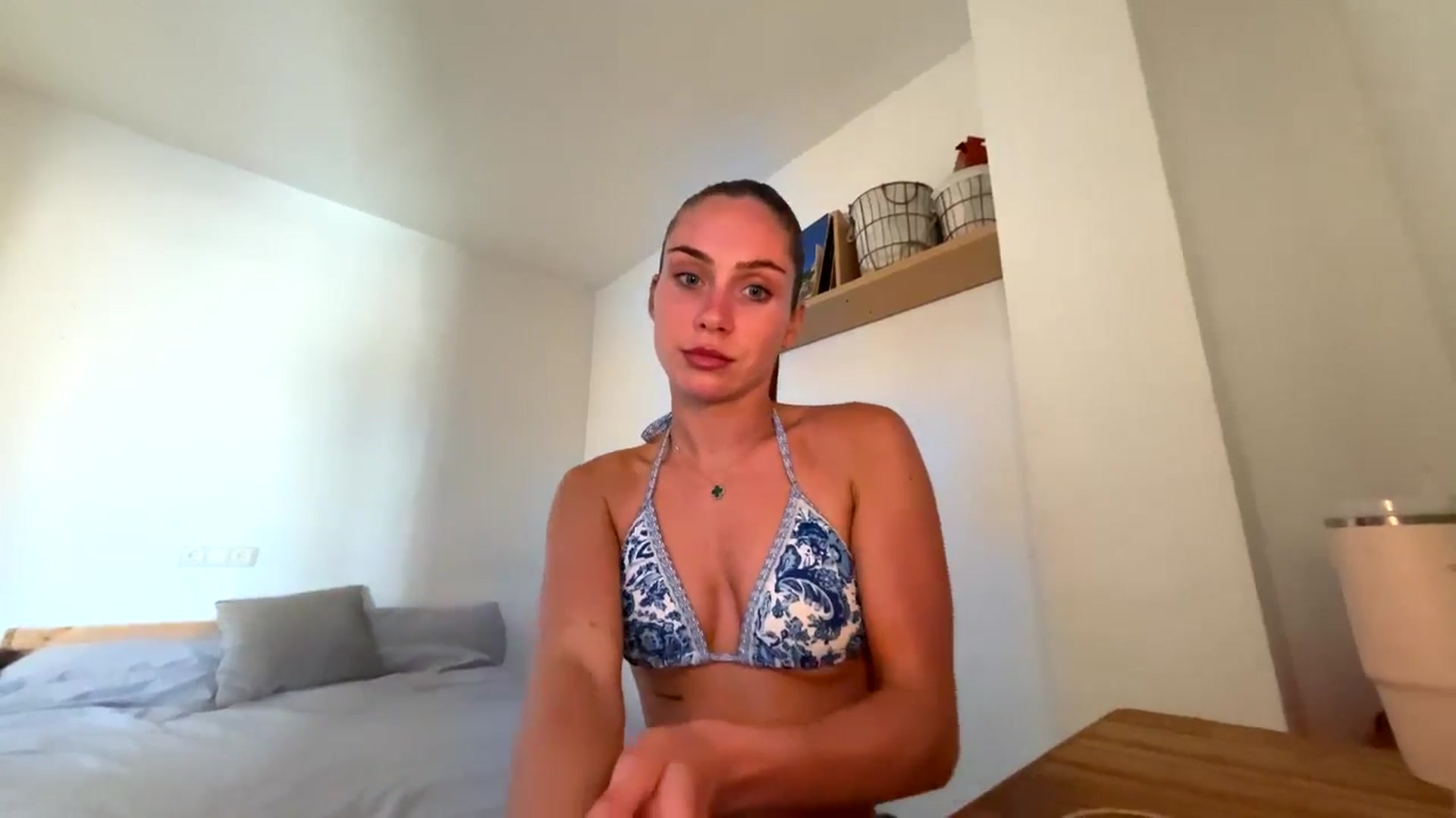 Gallery image thumbnail from English_Lola's myfreecams stream on, 10/31/2025, 13:36 image 6 of 20