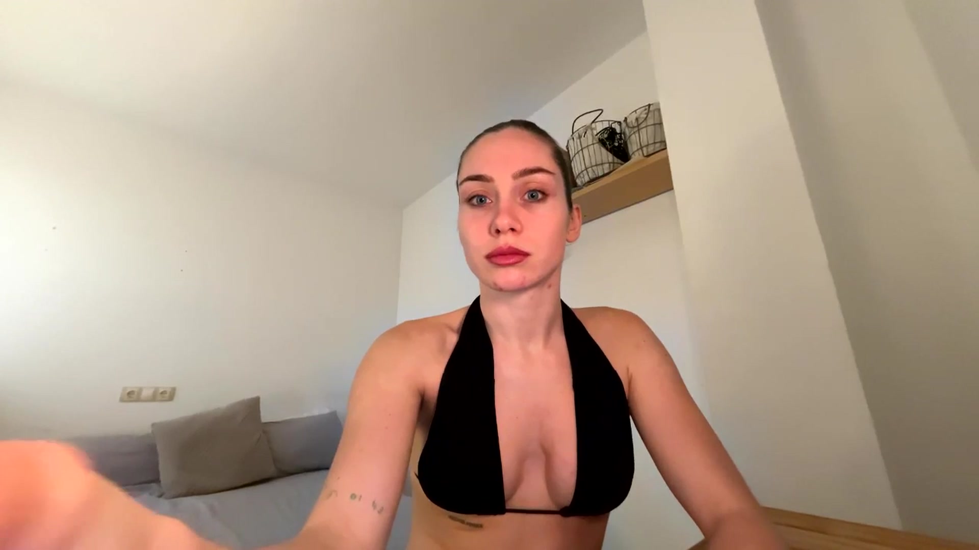 Gallery image thumbnail from English_Lola's myfreecams stream on, 12/21/2025, 09:28 image 10 of 20
