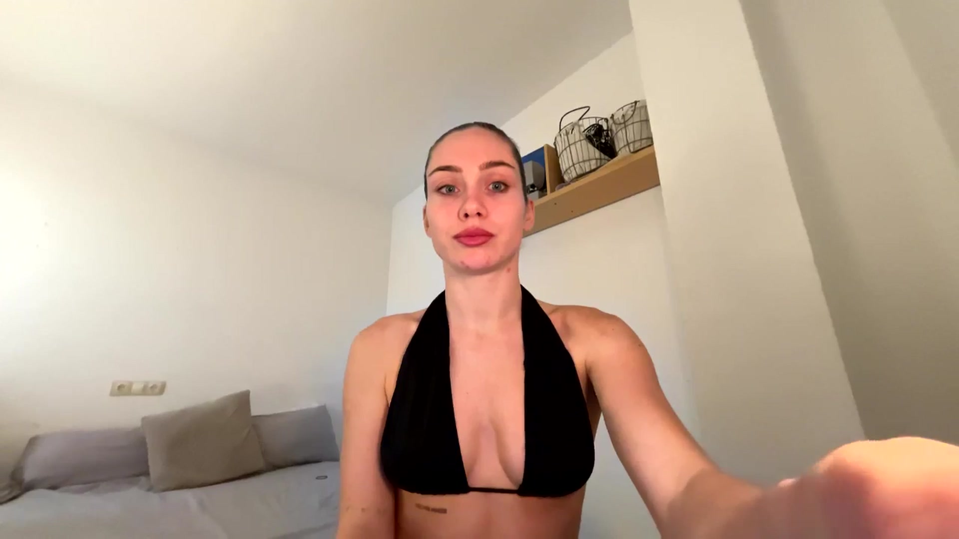 Gallery image thumbnail from English_Lola's myfreecams stream on, 12/21/2025, 09:28 image 8 of 20