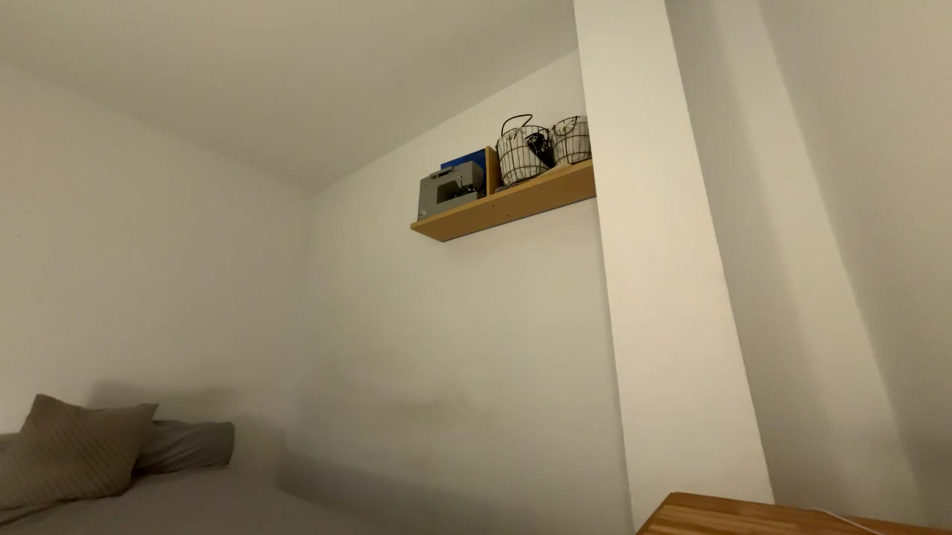 Gallery image thumbnail from English_Lola's myfreecams stream on, 12/29/2025, 16:45 image 14 of 20