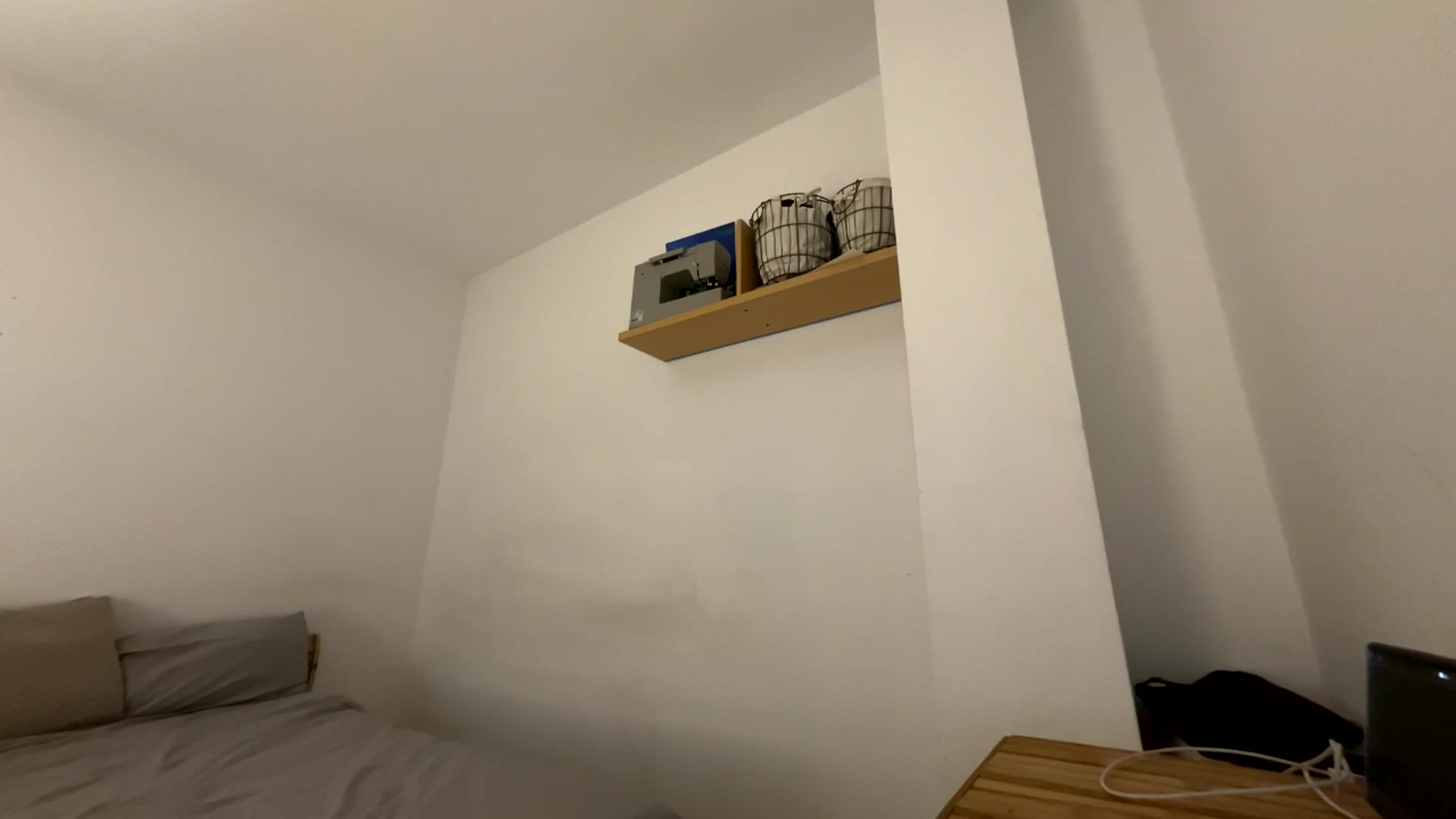 Gallery image thumbnail from English_Lola's myfreecams stream on, 01/05/2026, 11:42 image 13 of 20