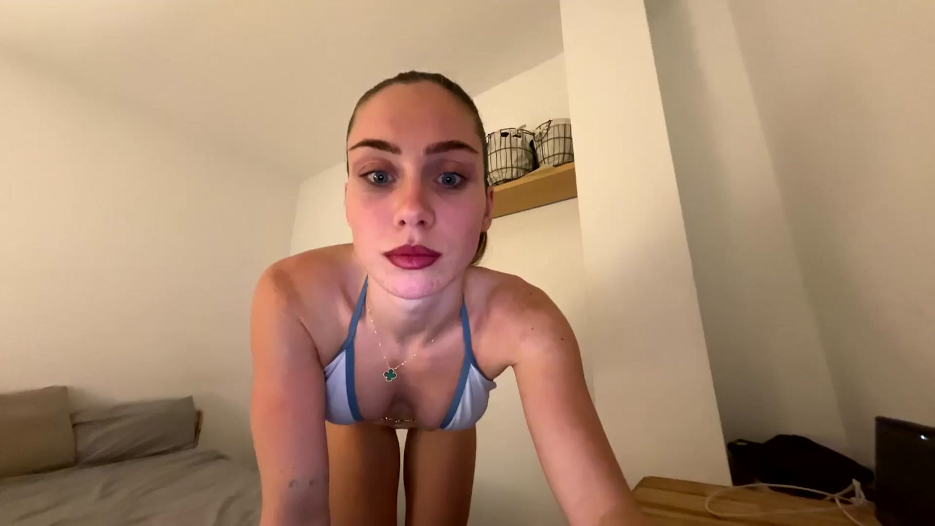 Gallery image thumbnail from English_Lola's myfreecams stream on, 01/05/2026, 11:42 image 6 of 20