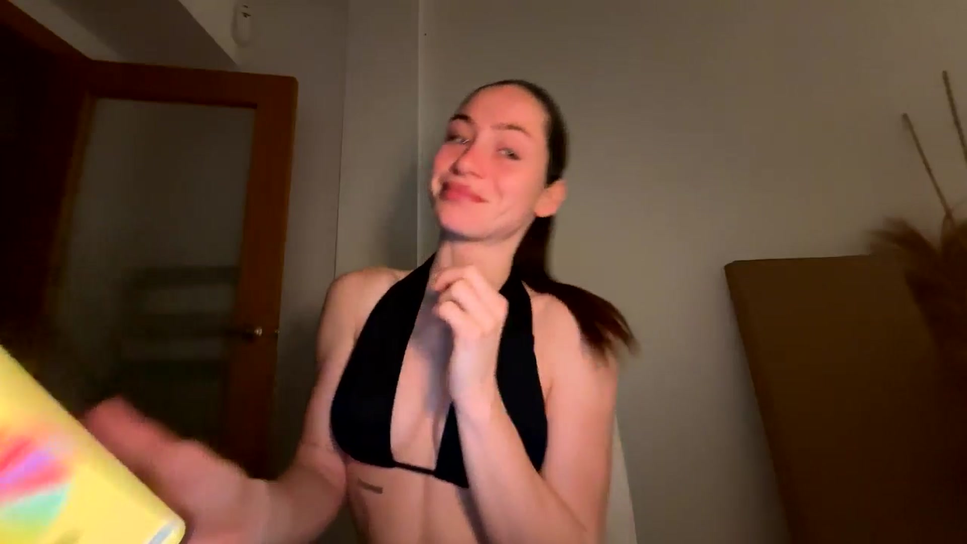 Gallery image thumbnail from English_Lola's myfreecams stream on, 01/14/2026, 07:33 image 10 of 20