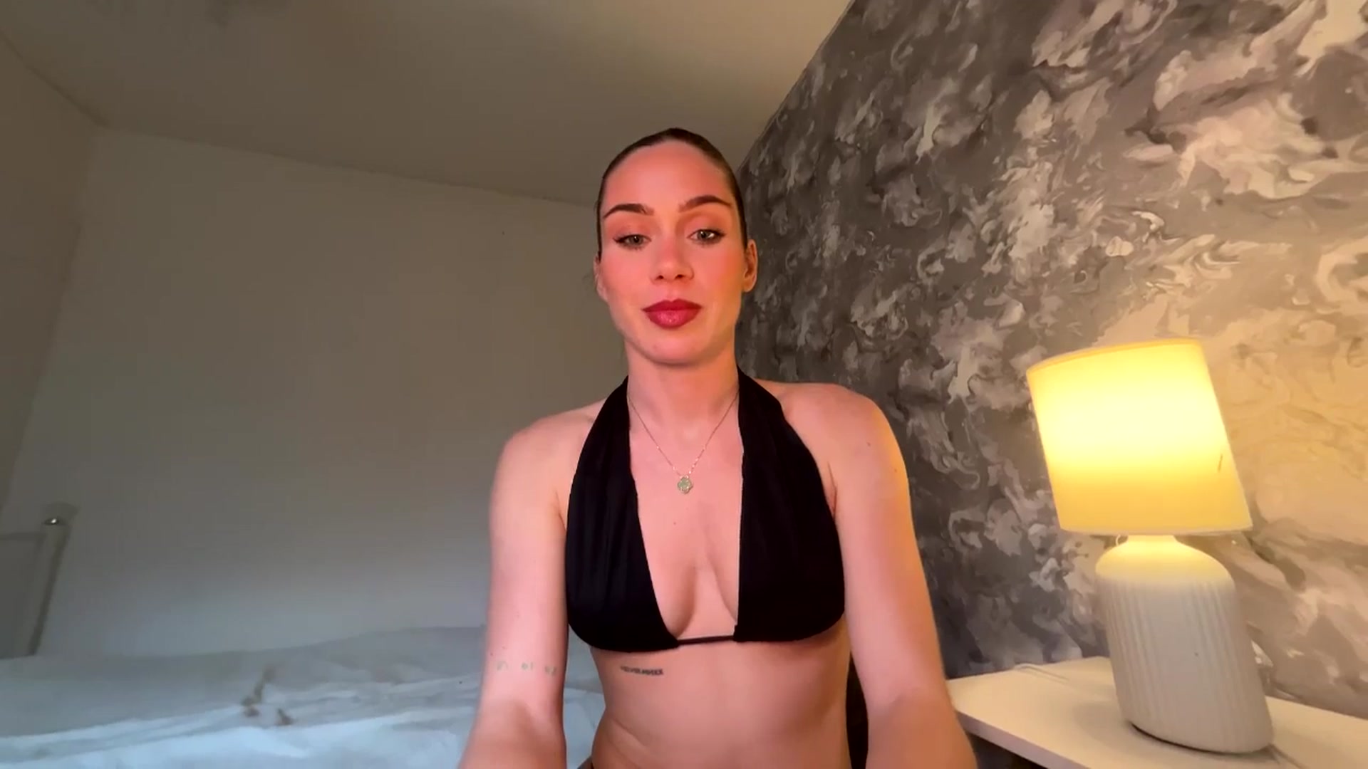 Gallery image thumbnail from English_Lola's myfreecams stream on, 01/26/2026, 14:40 image 2 of 20