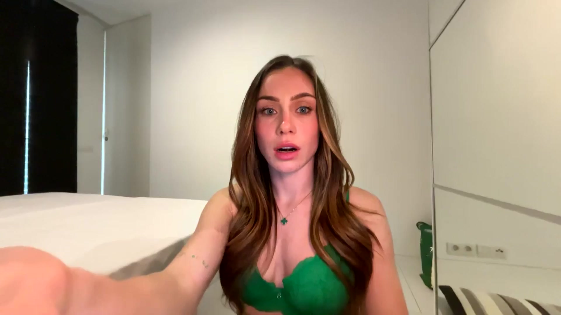 Gallery image thumbnail from English_Lola's myfreecams stream on, 02/01/2026, 14:47 image 13 of 20