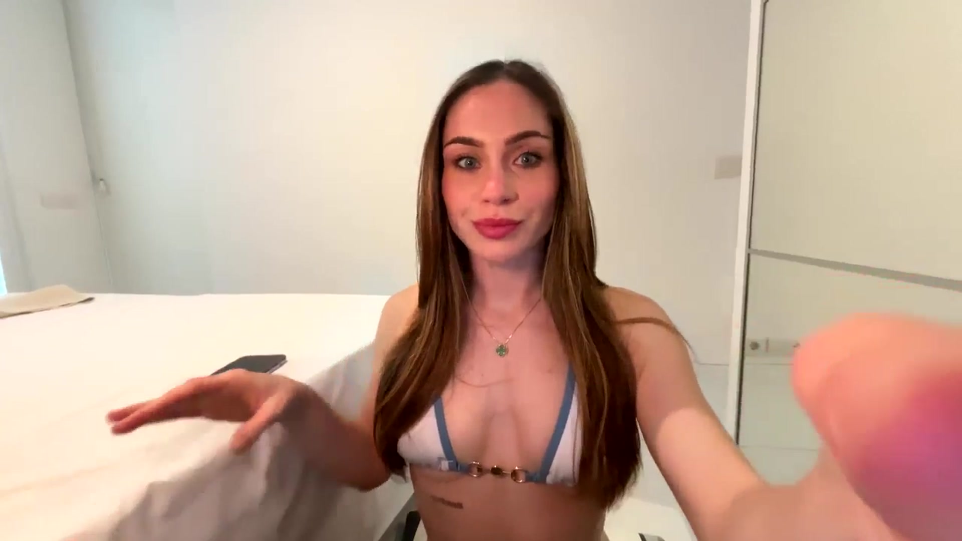 Gallery image thumbnail from English_Lola's myfreecams stream on, 02/02/2026, 12:19 image 13 of 20
