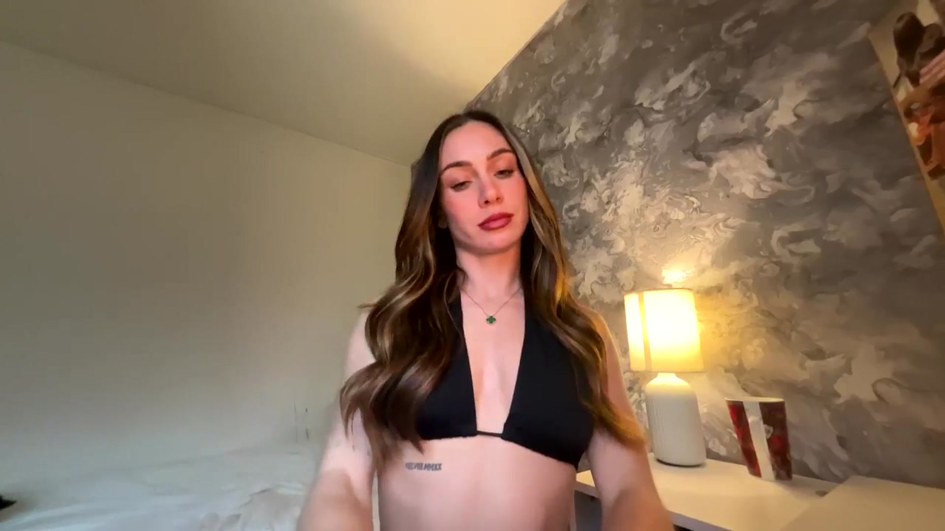 Gallery image thumbnail from English_Lola's myfreecams stream on, 02/12/2026, 14:57 image 9 of 20