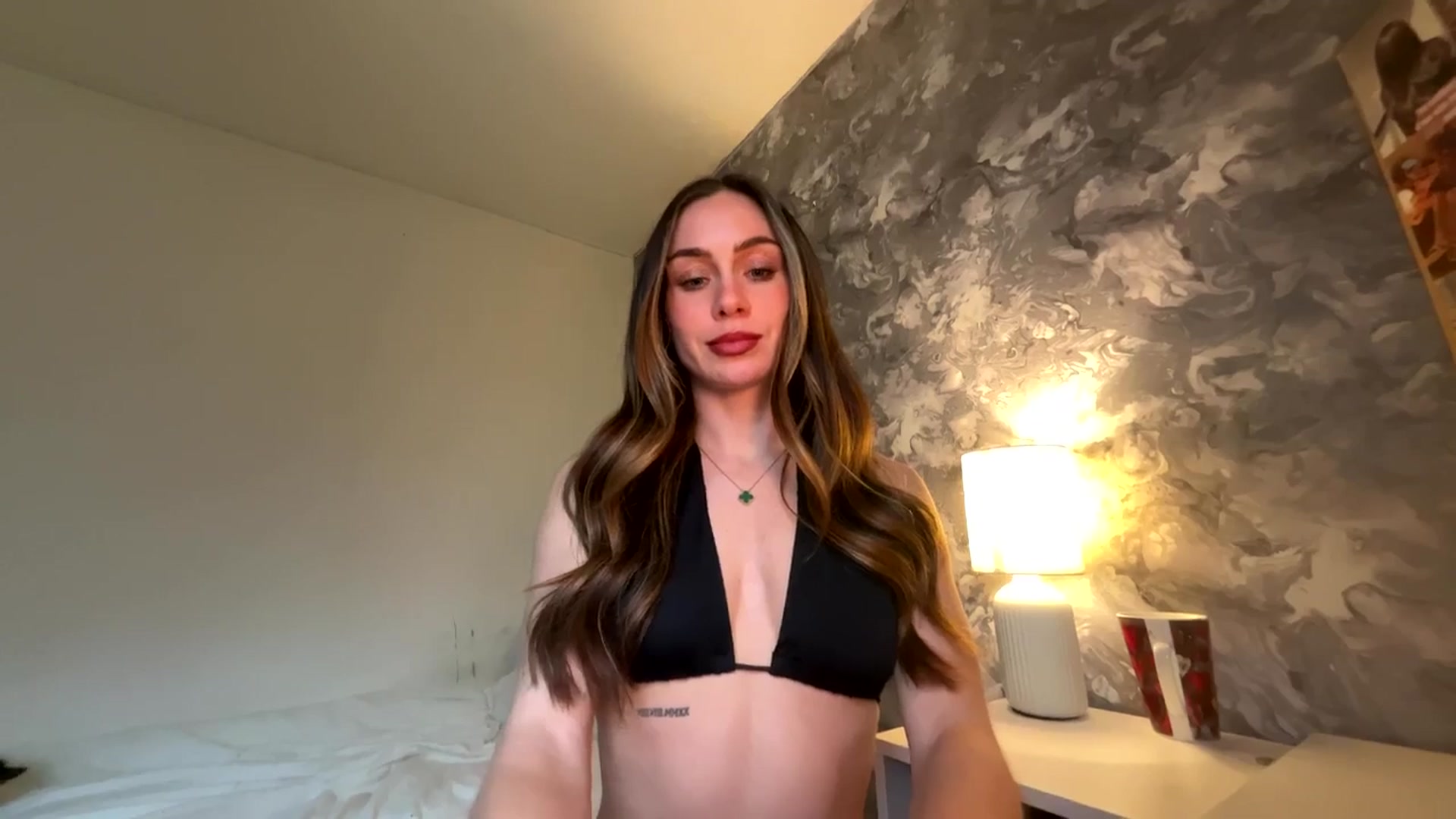 Gallery image thumbnail from English_Lola's myfreecams stream on, 02/12/2026, 14:57 image 10 of 20