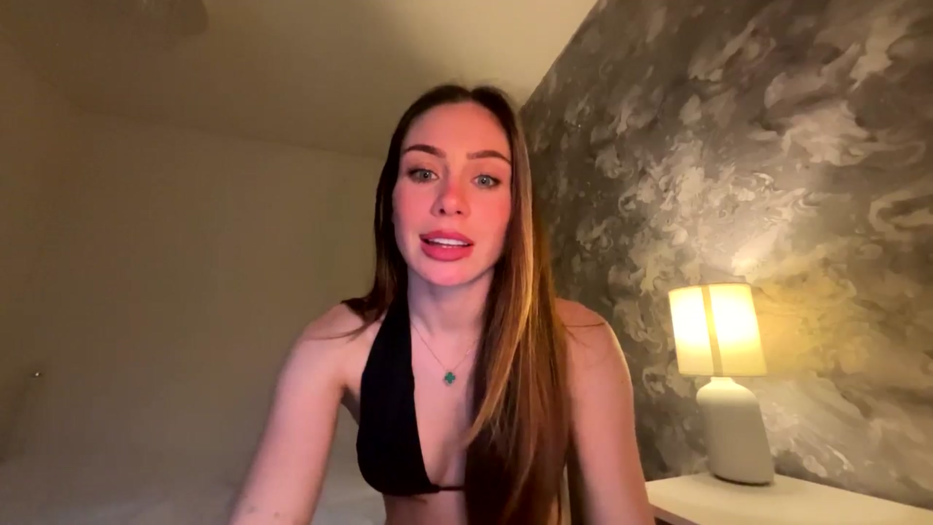 Gallery image thumbnail from English_Lola's myfreecams stream on, 02/25/2026, 17:35 image 14 of 20