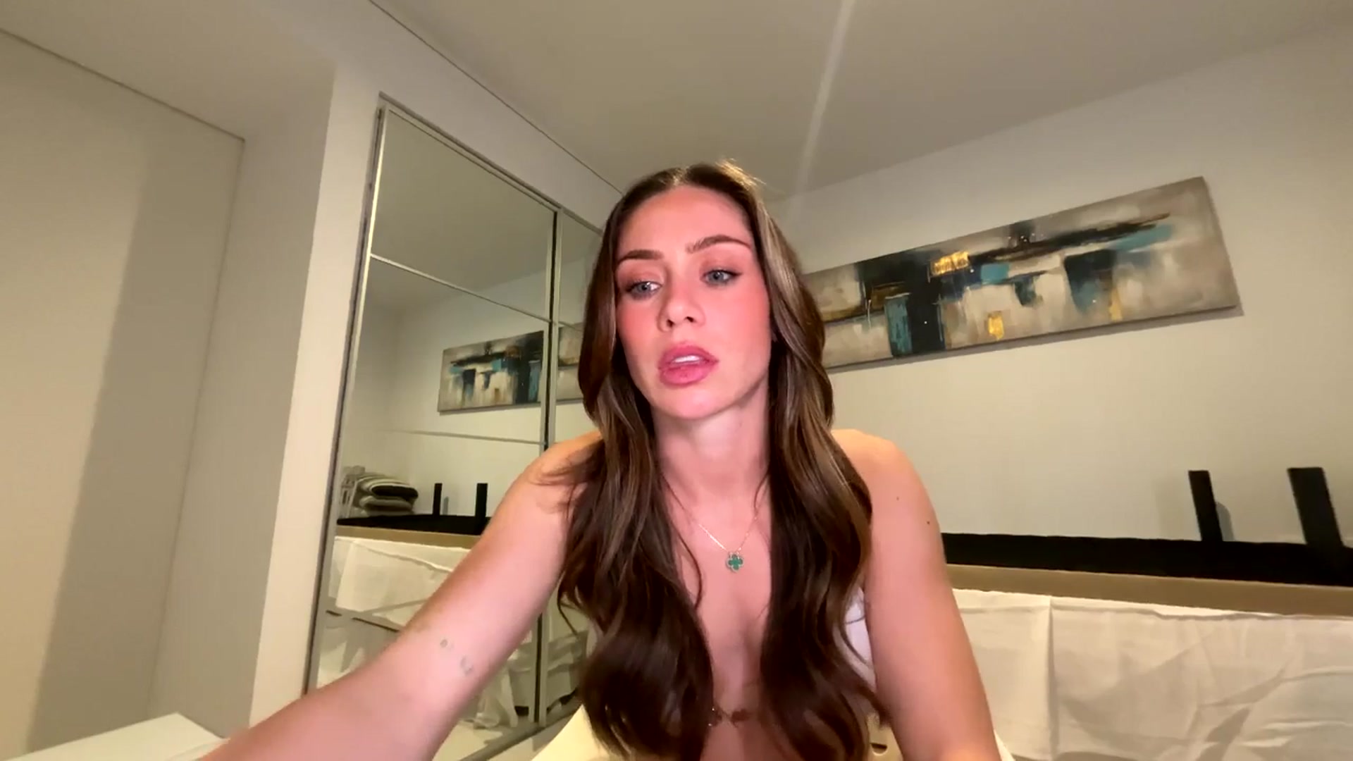 Gallery image thumbnail from English_Lola's myfreecams stream on, 03/07/2026, 17:19 image 20 of 20