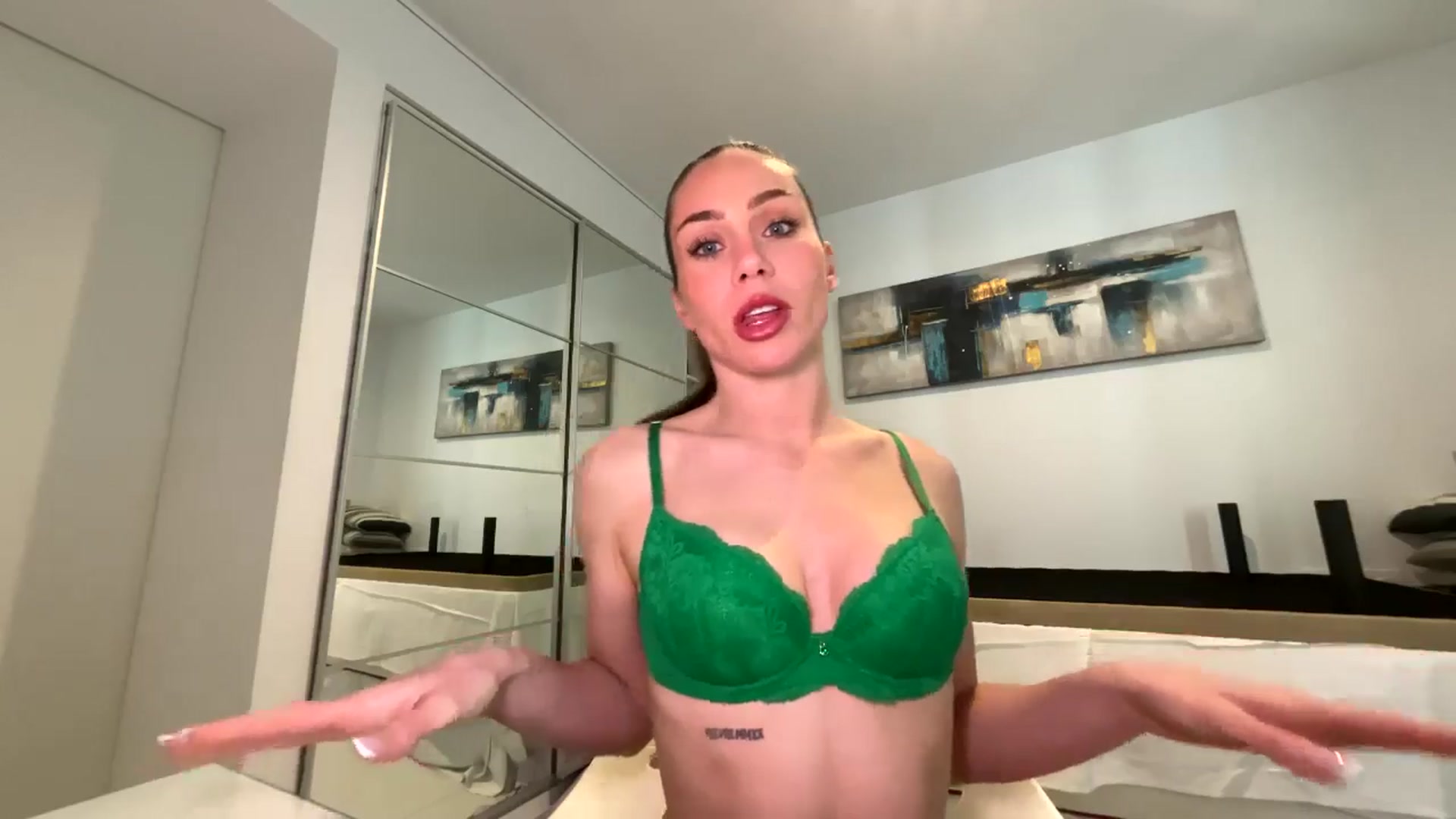 Gallery image thumbnail from English_Lola's myfreecams stream on, 03/09/2026, 12:20 image 6 of 20