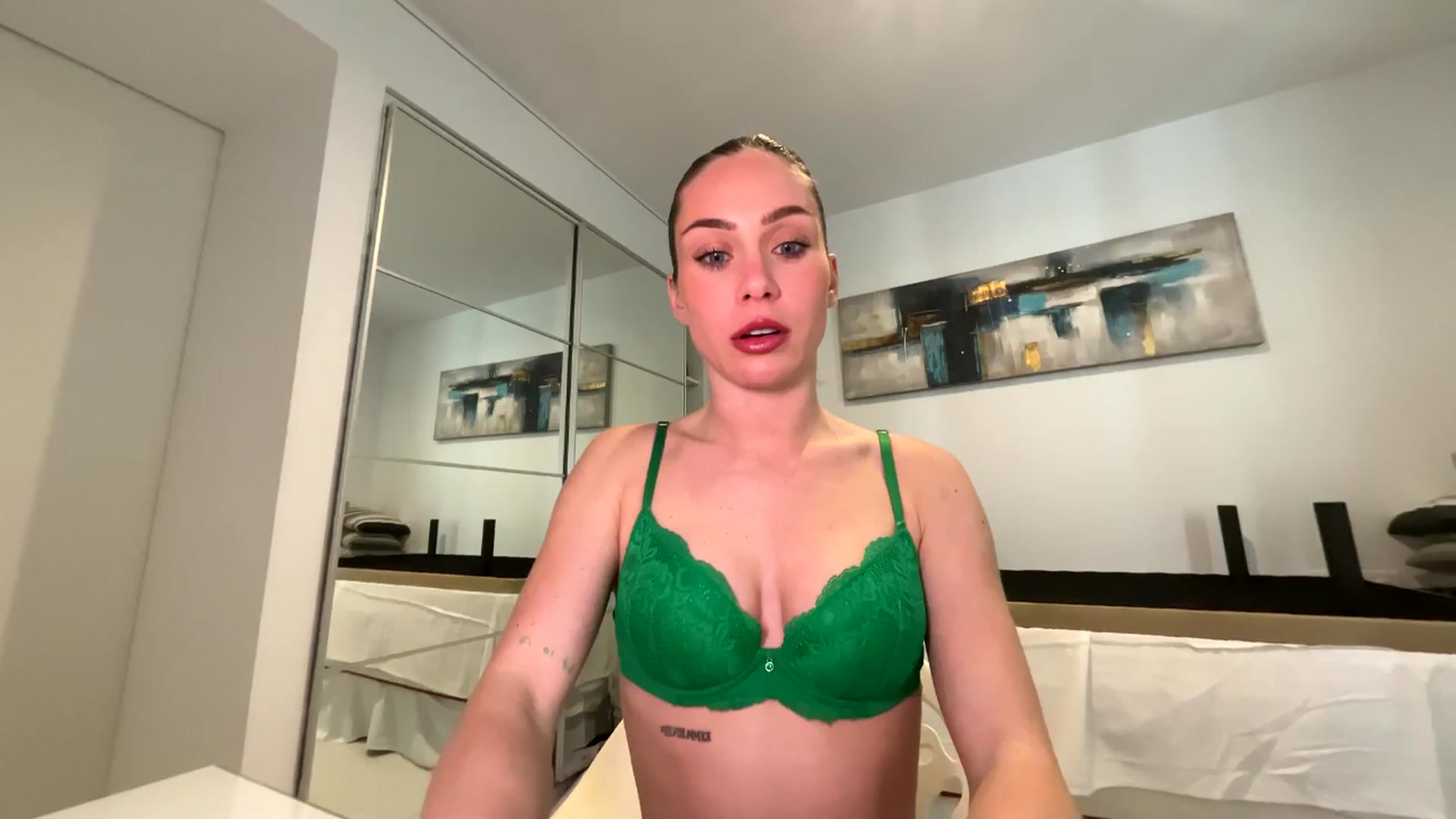 Gallery image thumbnail from English_Lola's myfreecams stream on, 03/09/2026, 12:20 image 11 of 20