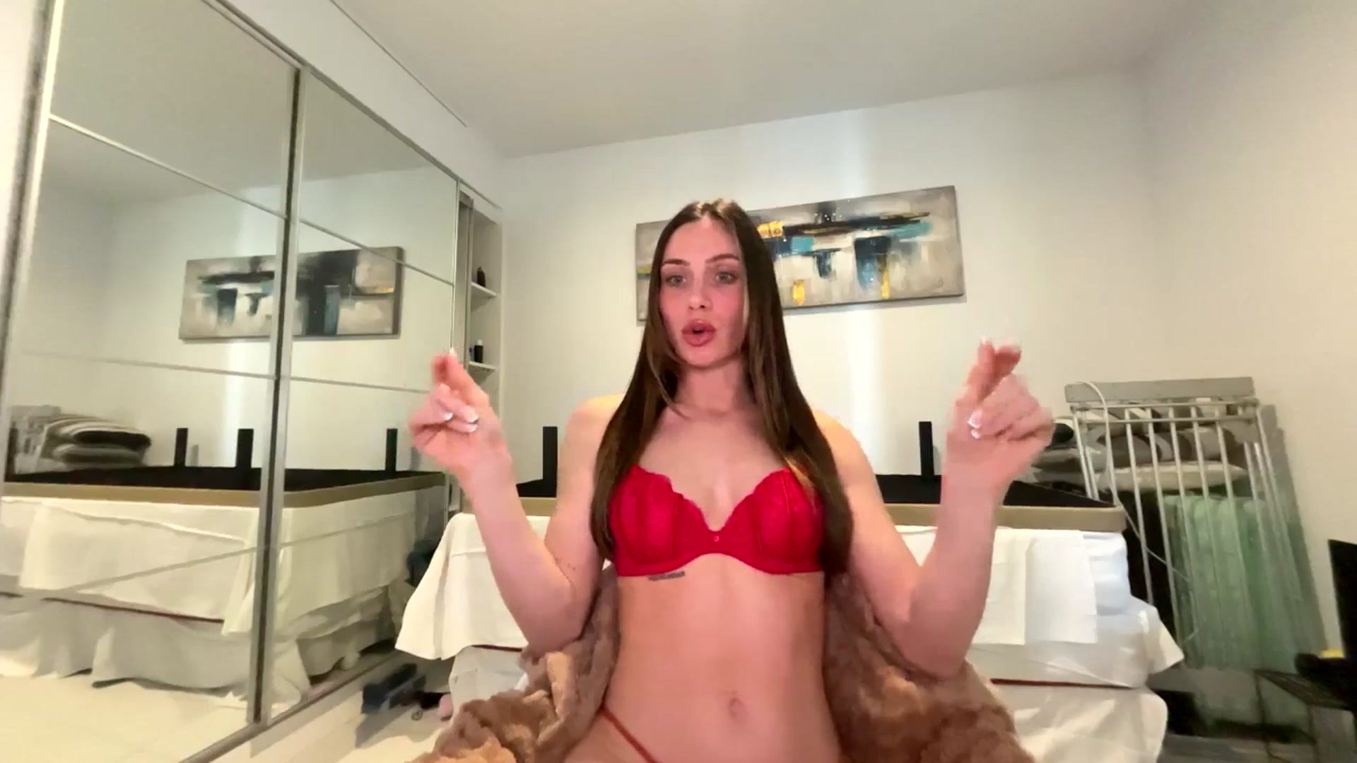 Gallery image thumbnail from English_Lola's myfreecams stream on, 03/10/2026, 09:02 image 13 of 20