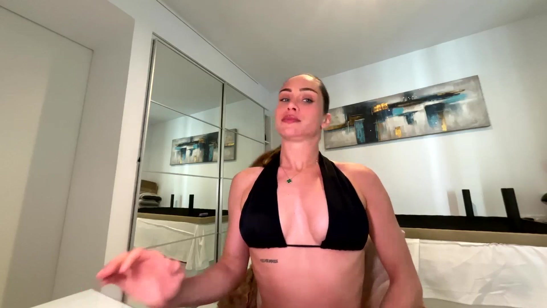 Gallery image thumbnail from English_Lola's myfreecams stream on, 03/19/2026, 11:44 image 4 of 20