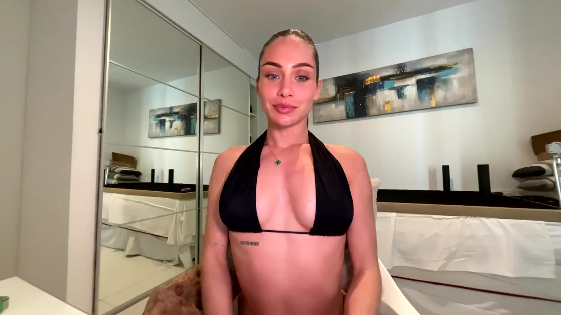 Gallery image thumbnail from English_Lola's myfreecams stream on, 03/19/2026, 11:44 image 19 of 20