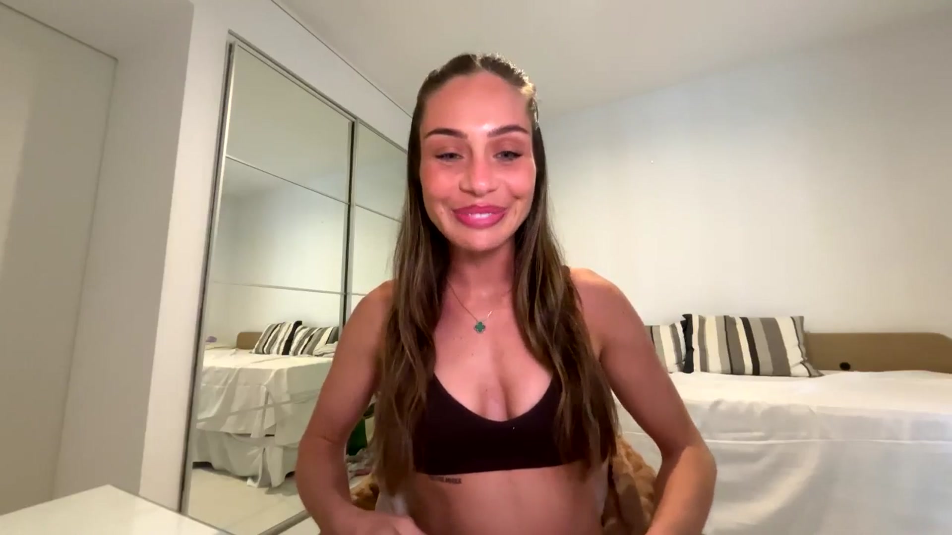 Gallery image thumbnail from English_Lola's myfreecams stream on, 03/26/2026, 11:03 image 20 of 20