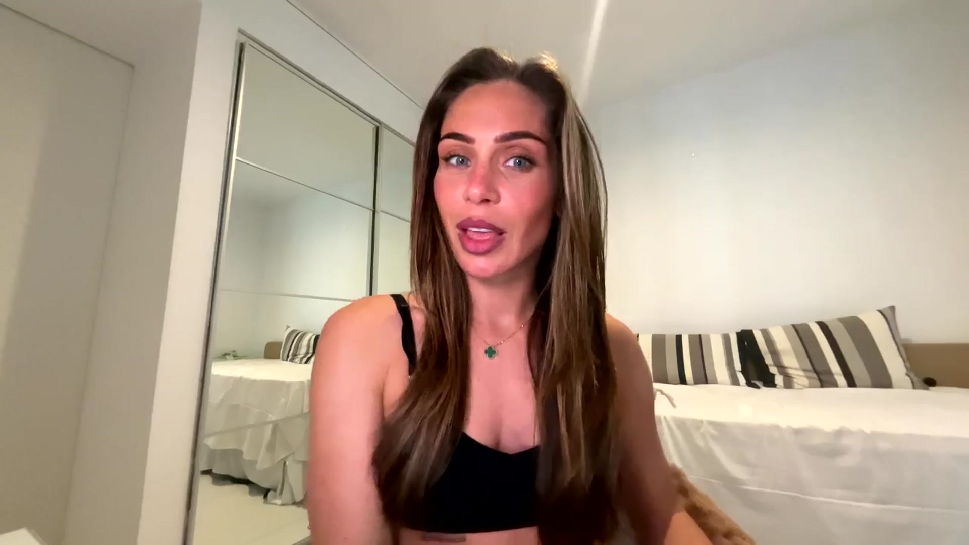 Gallery image thumbnail from English_Lola's myfreecams stream on, 04/03/2026, 12:47 image 2 of 20