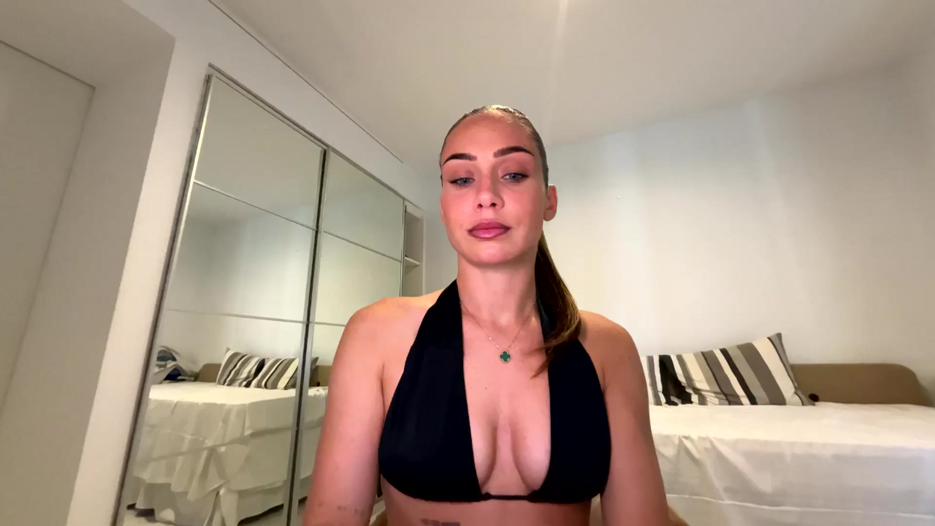 Gallery image thumbnail from English_Lola's myfreecams stream on, 04/04/2026, 09:01 image 7 of 20