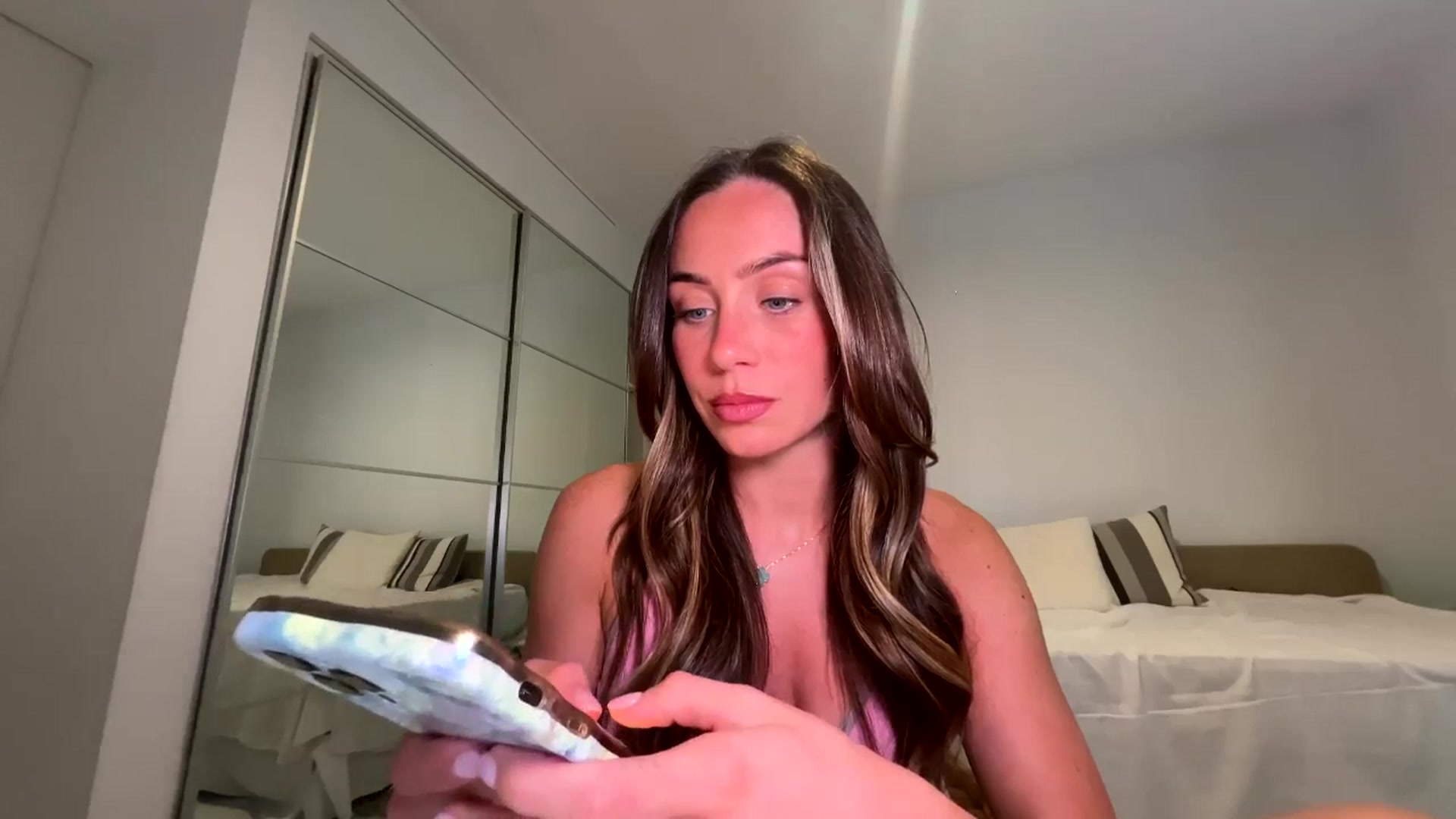 Gallery image thumbnail from English_Lola's myfreecams stream on, 04/12/2026, 15:33 image 3 of 20