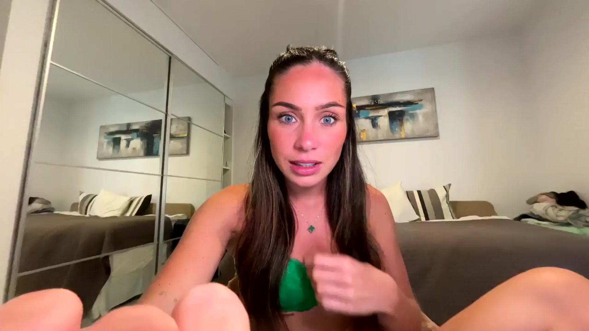 Gallery image thumbnail from English_Lola's myfreecams stream on, 05/01/2026, 10:57 image 5 of 20