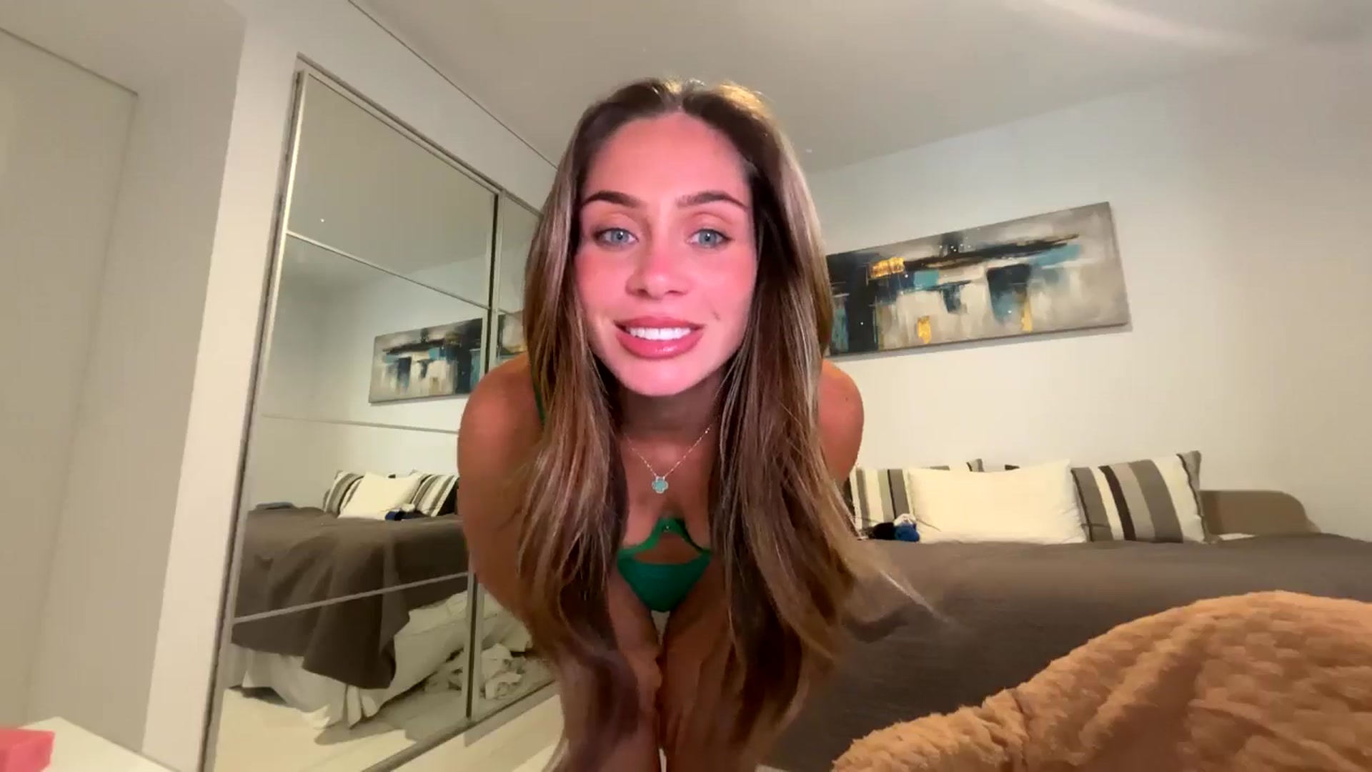 Gallery image thumbnail from English_Lola's myfreecams stream on, 05/07/2026, 14:26 image 7 of 20
