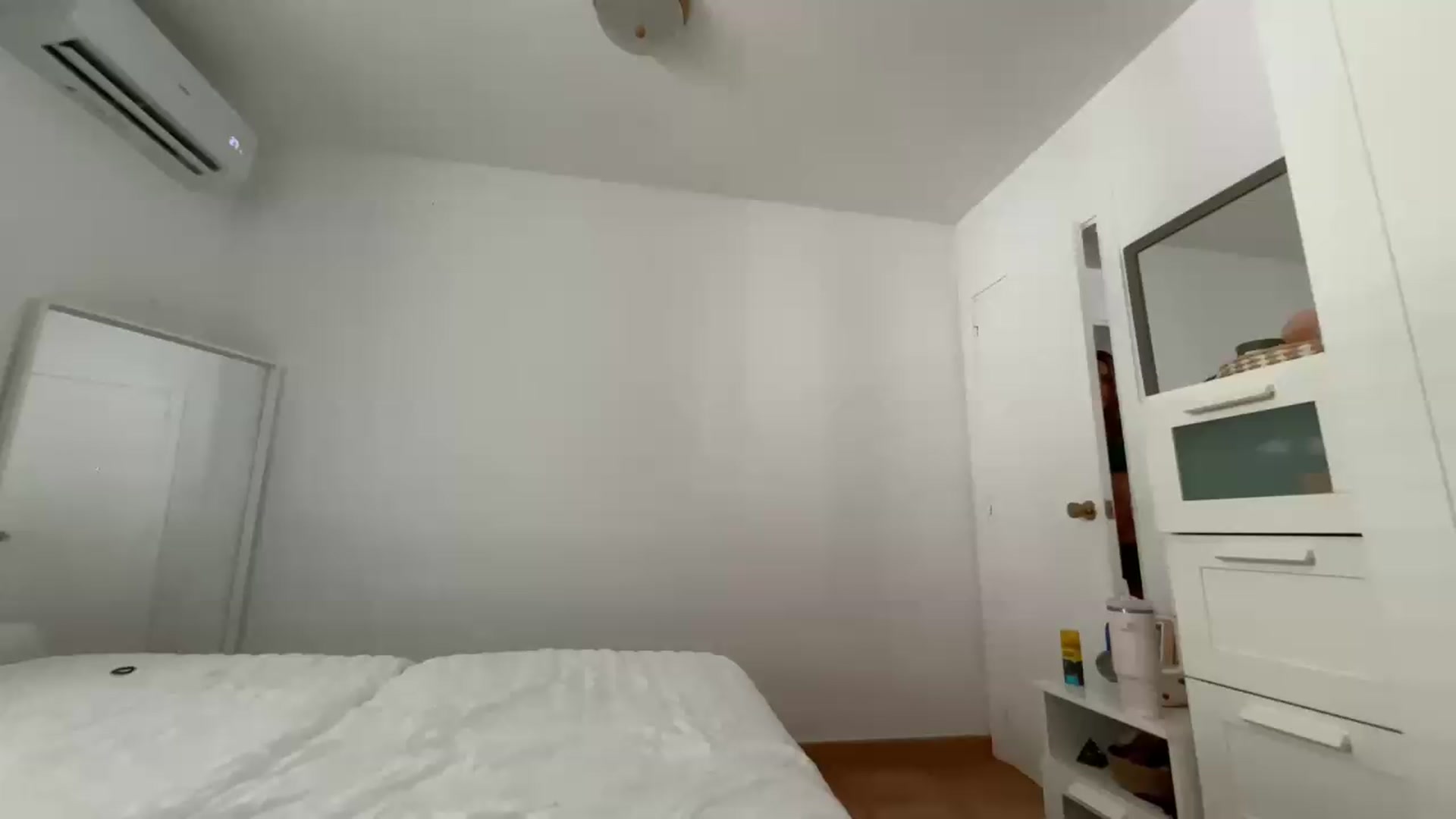 Gallery image thumbnail from English_Lola's myfreecams stream on, 06/22/2026, 15:44 image 10 of 20