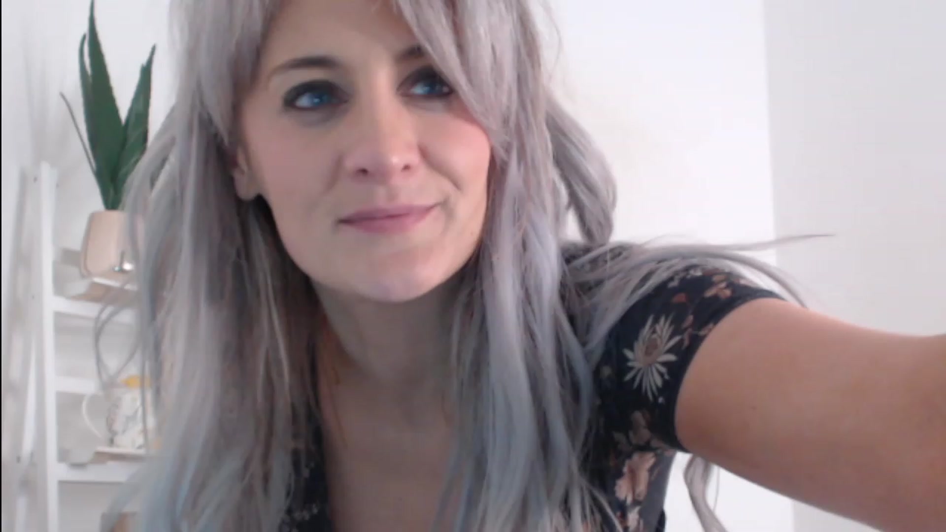 Gallery image thumbnail from English_rose_'s myfreecams stream on, 11/21/2022, 14:35 image 6 of 20