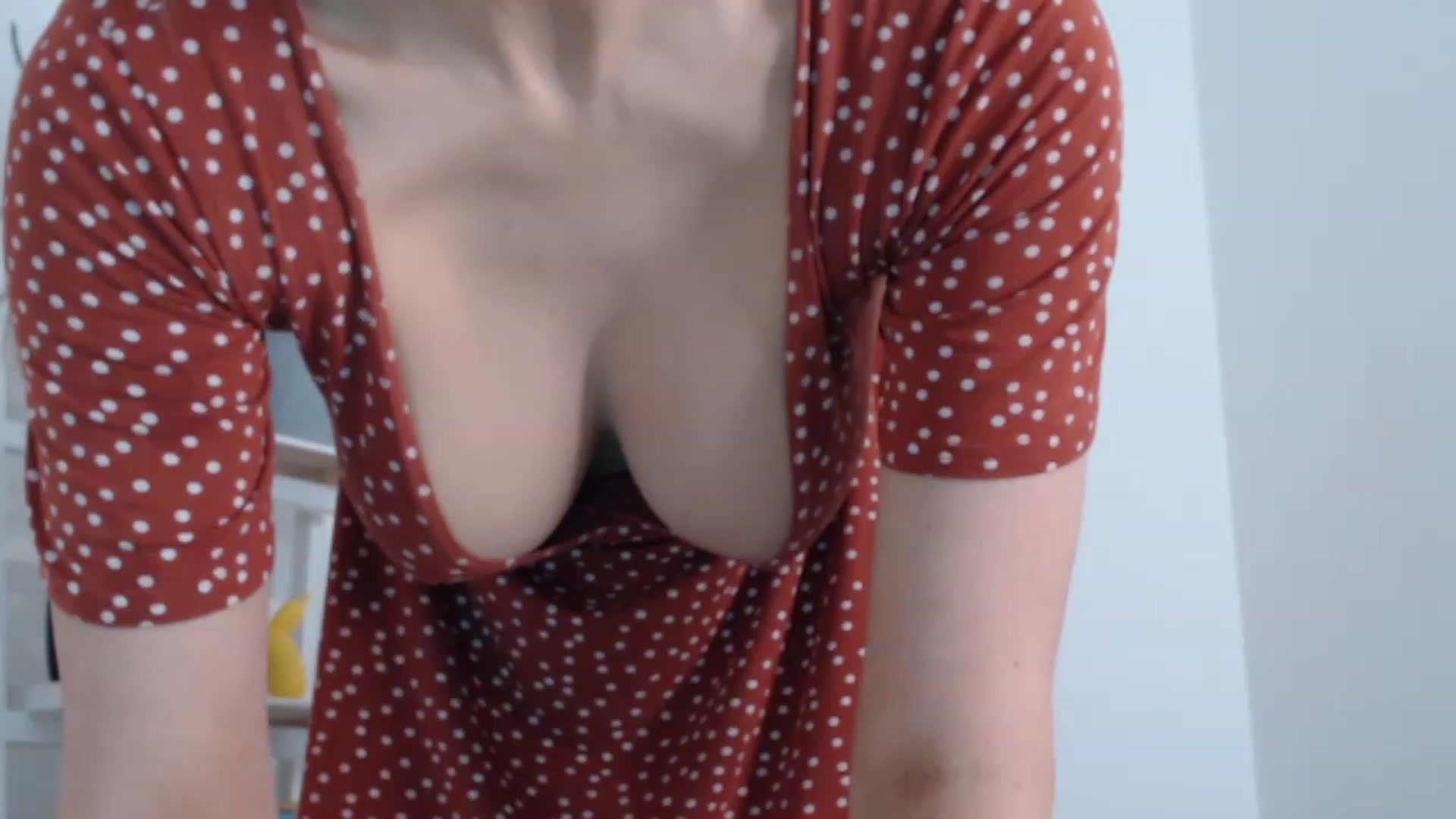 Gallery image thumbnail from English_rose_'s myfreecams stream on, 01/07/2023, 14:35 image 16 of 20