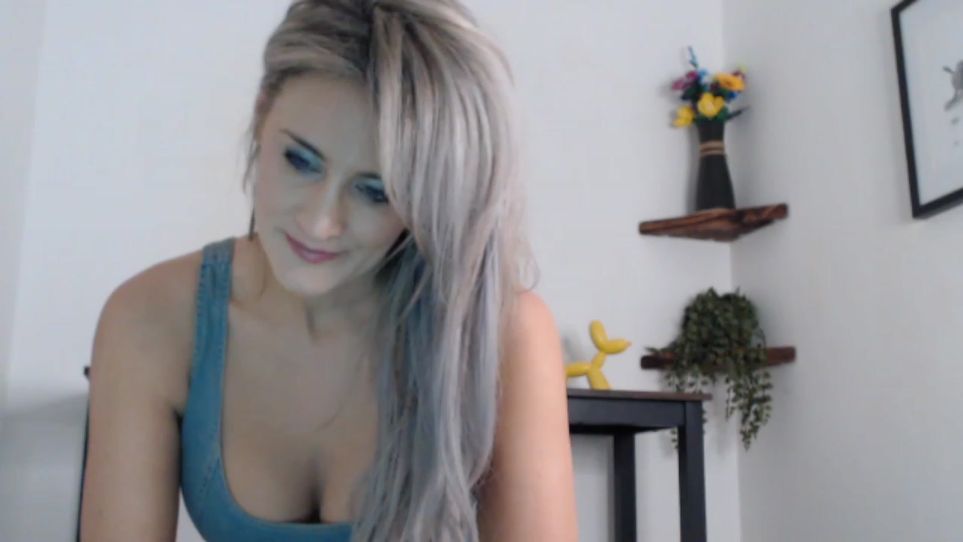 Gallery image thumbnail from English_rose_'s myfreecams stream on, 08/27/2023, 12:34 image 17 of 20