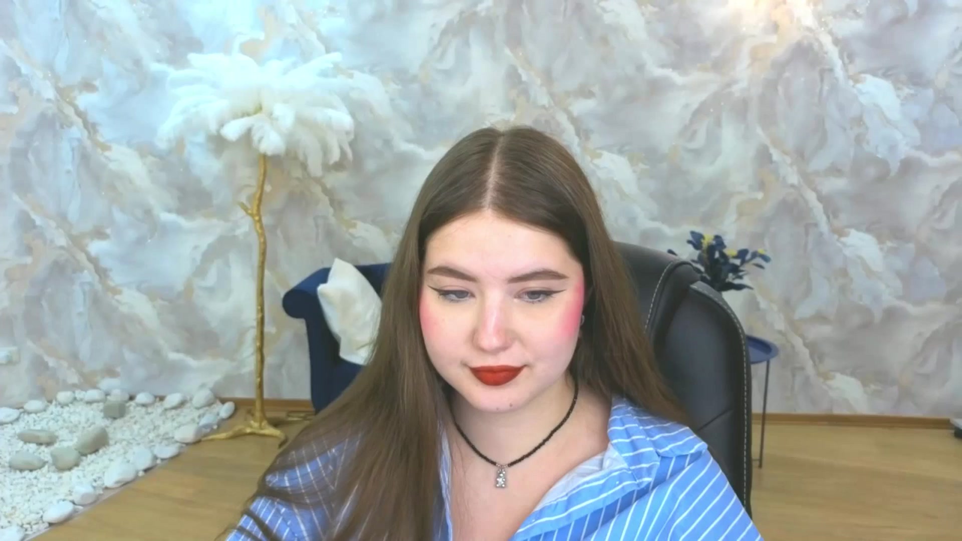 Gallery image thumbnail from EnigmaVeil's myfreecams stream on, 10/04/2025, 08:48 image 1 of 20