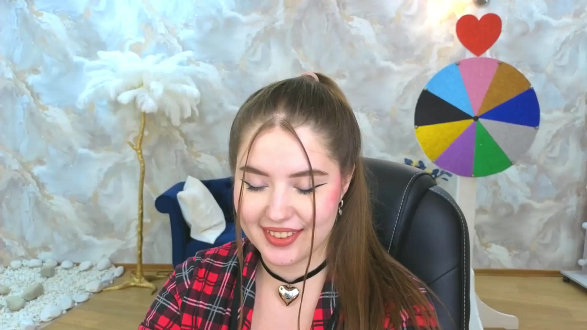 Gallery image thumbnail from EnigmaVeil's myfreecams stream on, 10/05/2025, 08:53 image 16 of 20