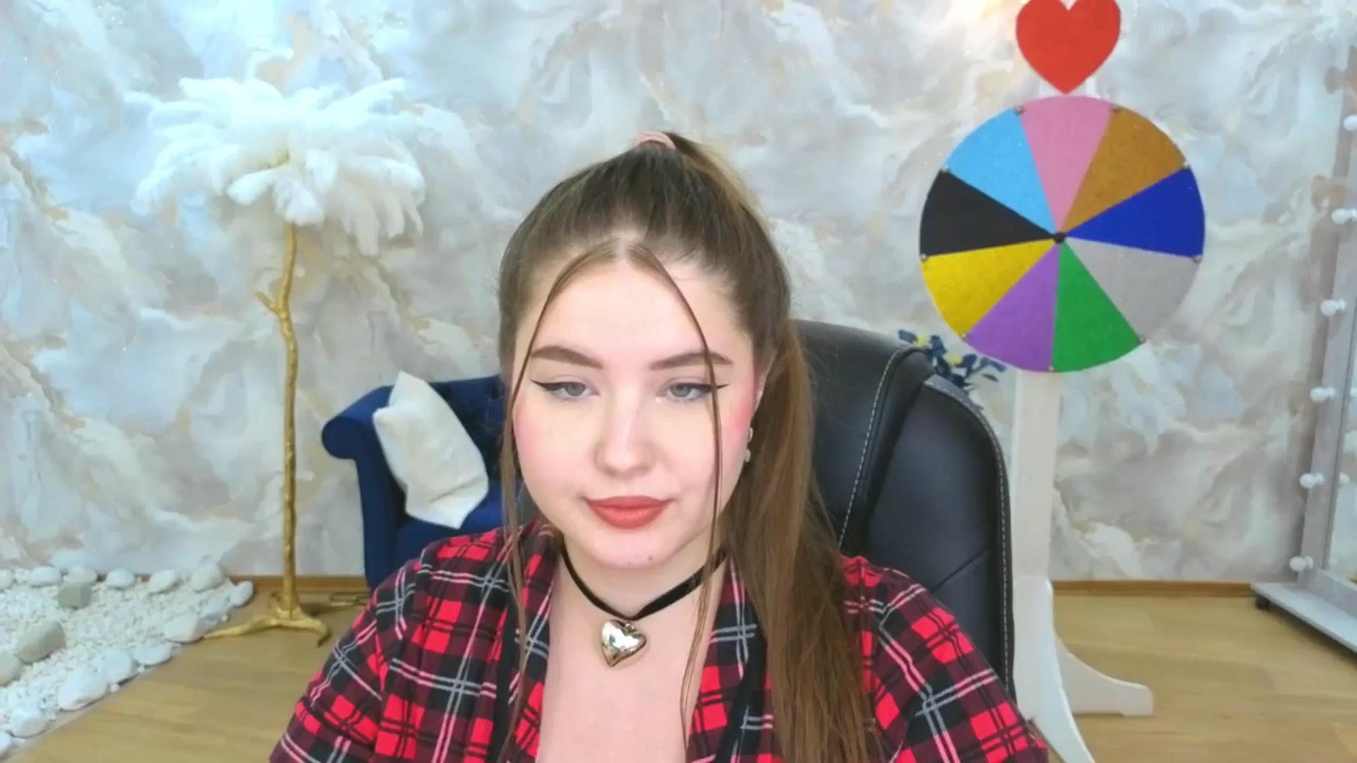 Gallery image thumbnail from EnigmaVeil's myfreecams stream on, 10/05/2025, 08:53 image 1 of 20