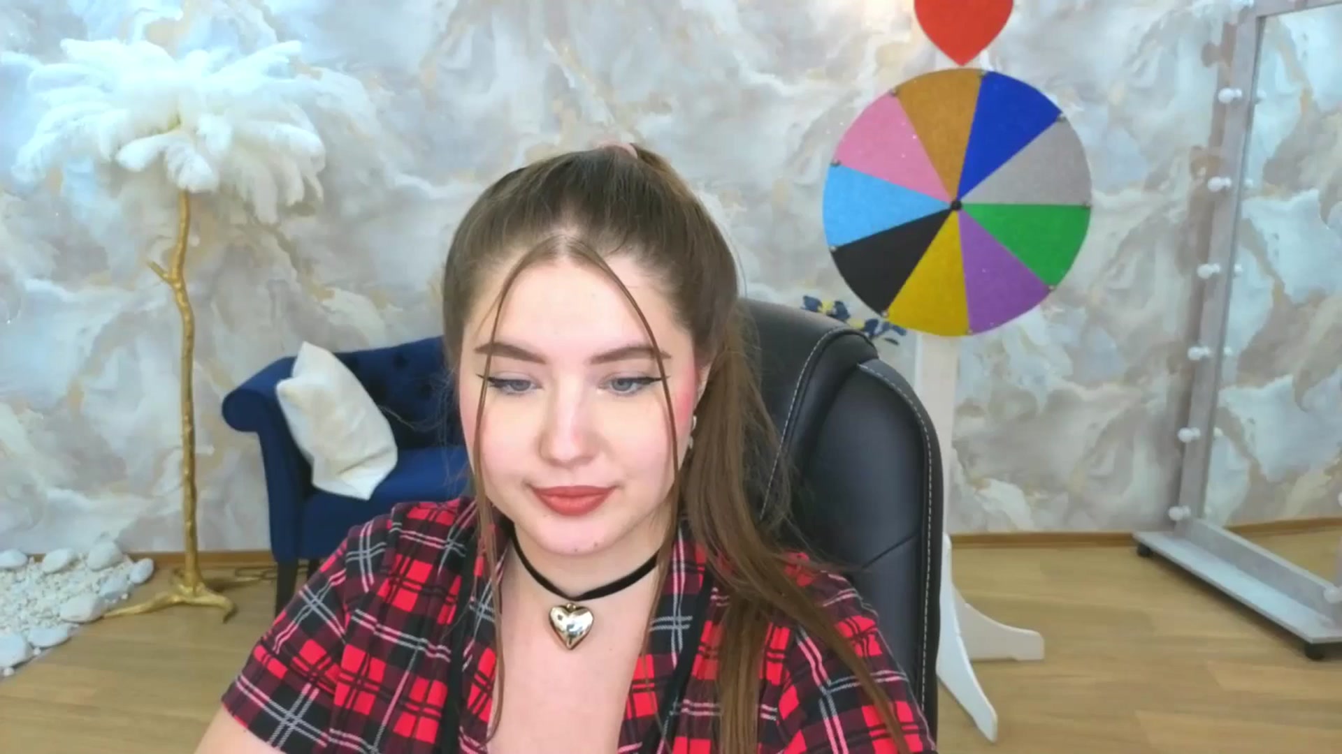 Gallery image thumbnail from EnigmaVeil's myfreecams stream on, 10/05/2025, 09:28 image 7 of 20