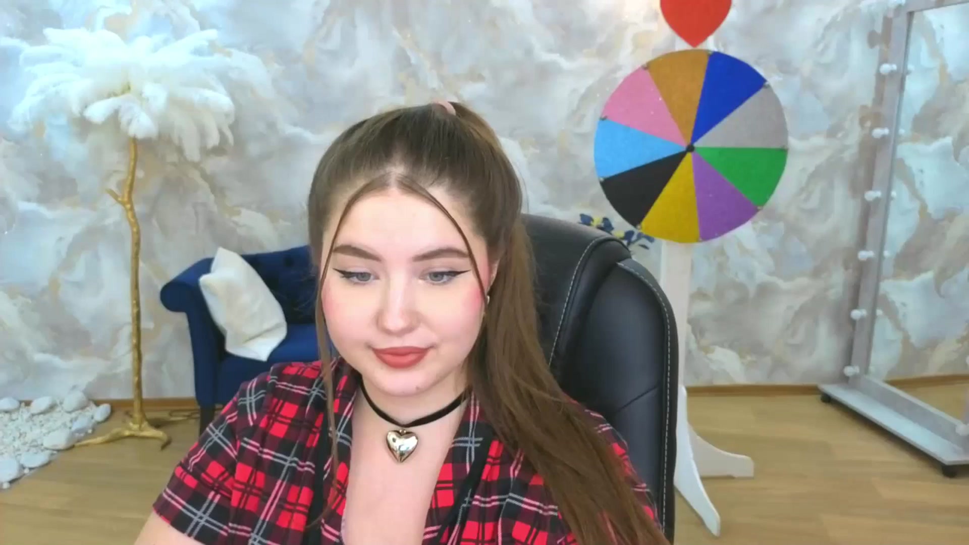 Gallery image thumbnail from EnigmaVeil's myfreecams stream on, 10/05/2025, 09:28 image 13 of 20