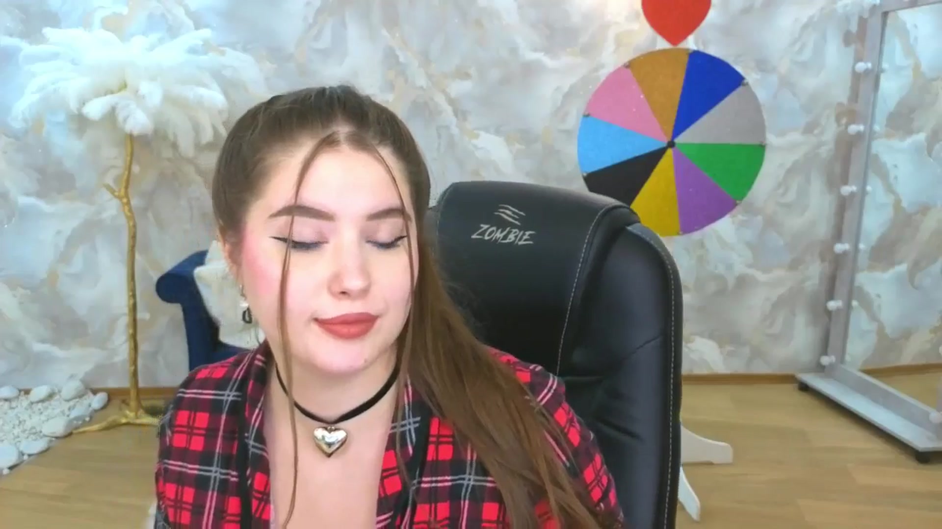 Gallery image thumbnail from EnigmaVeil's myfreecams stream on, 10/05/2025, 09:28 image 15 of 20