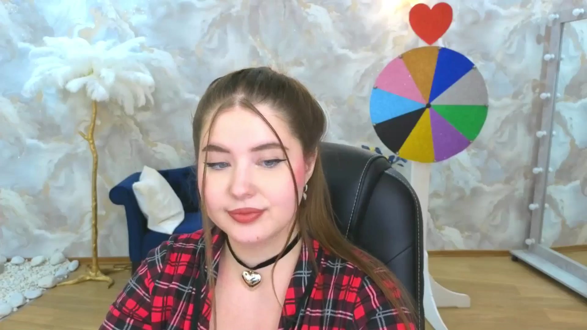 Gallery image thumbnail from EnigmaVeil's myfreecams stream on, 10/05/2025, 09:46 image 17 of 20